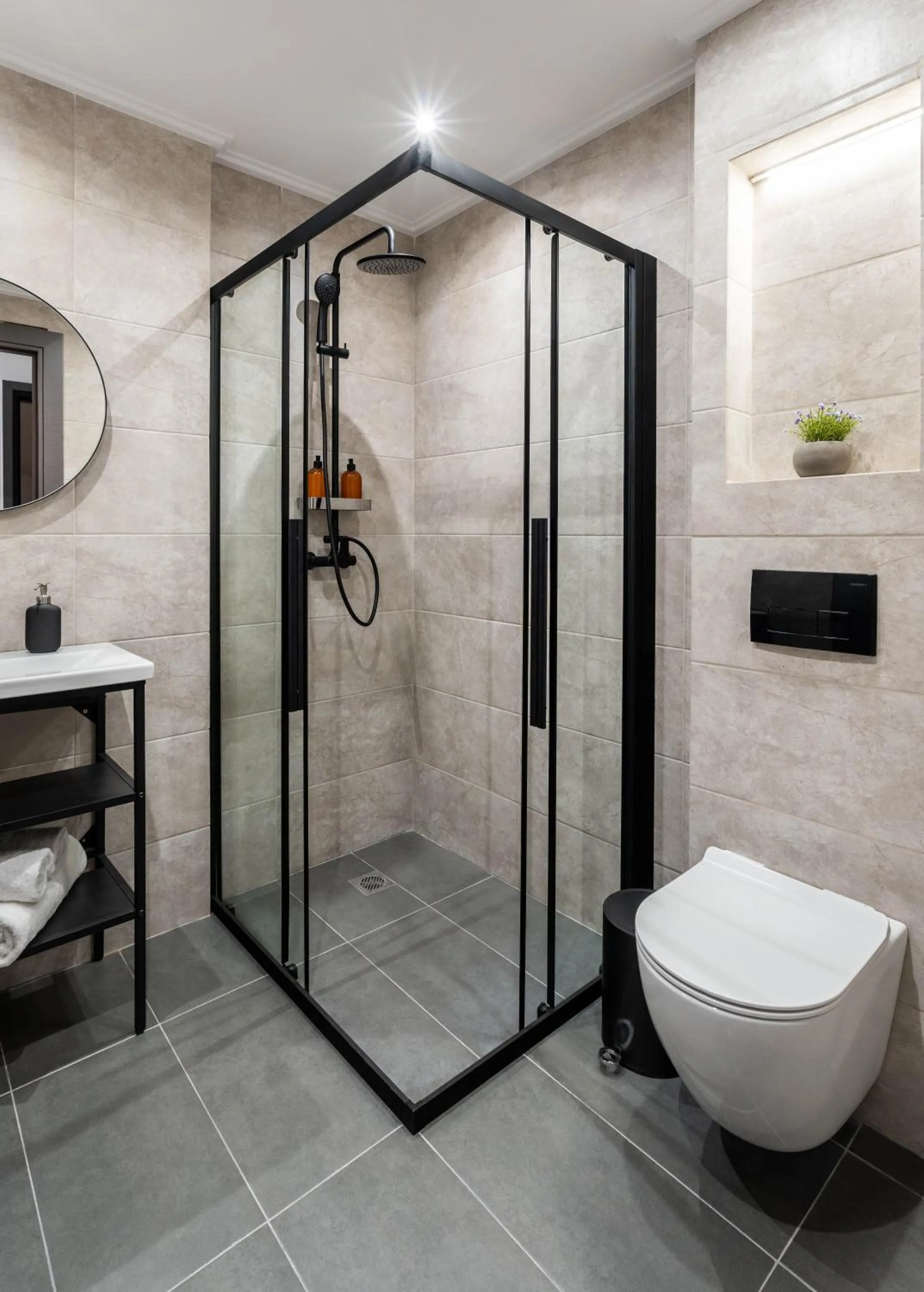 Shower in KOYO Athens