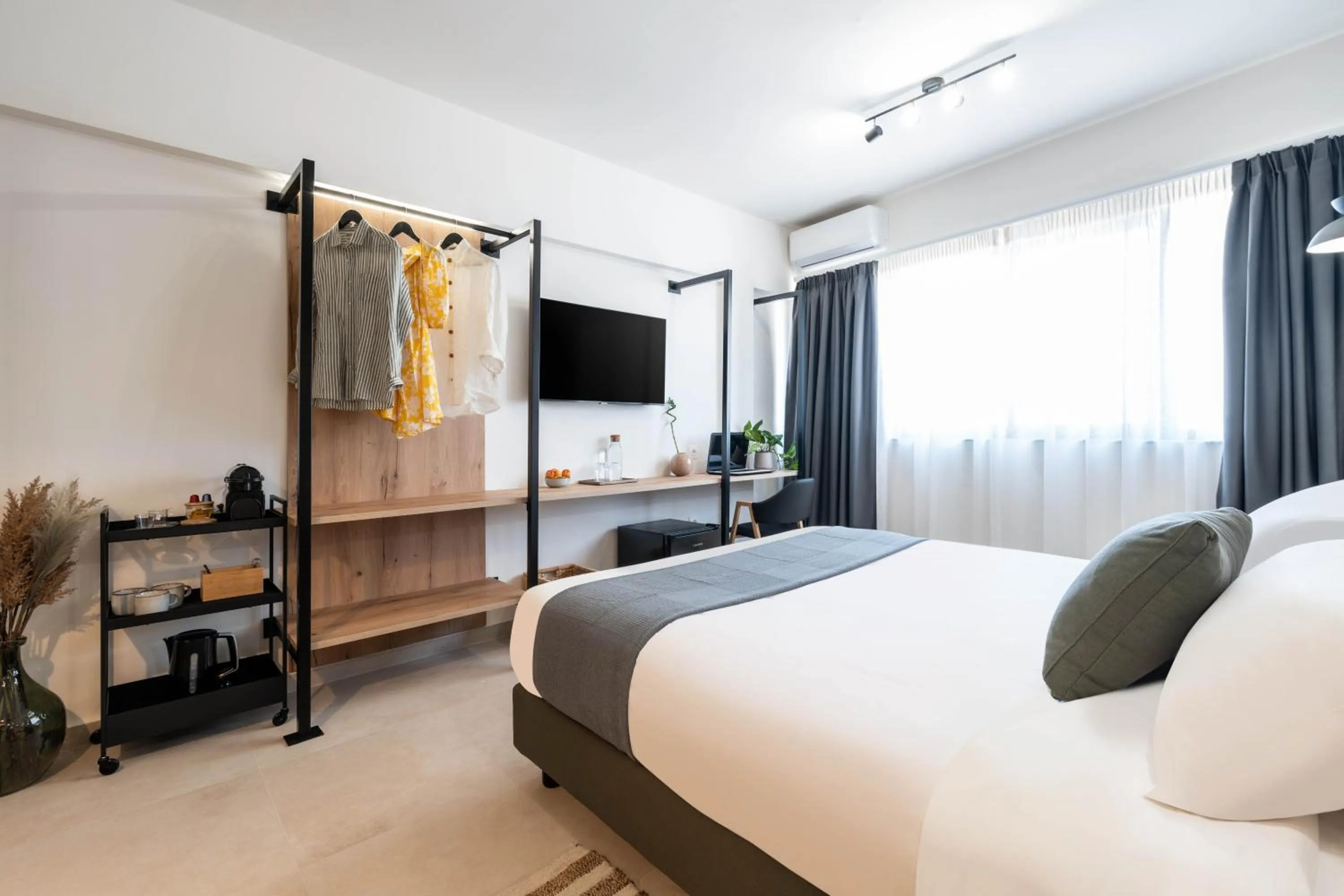 Photo of the whole room, Bed in KOYO Athens