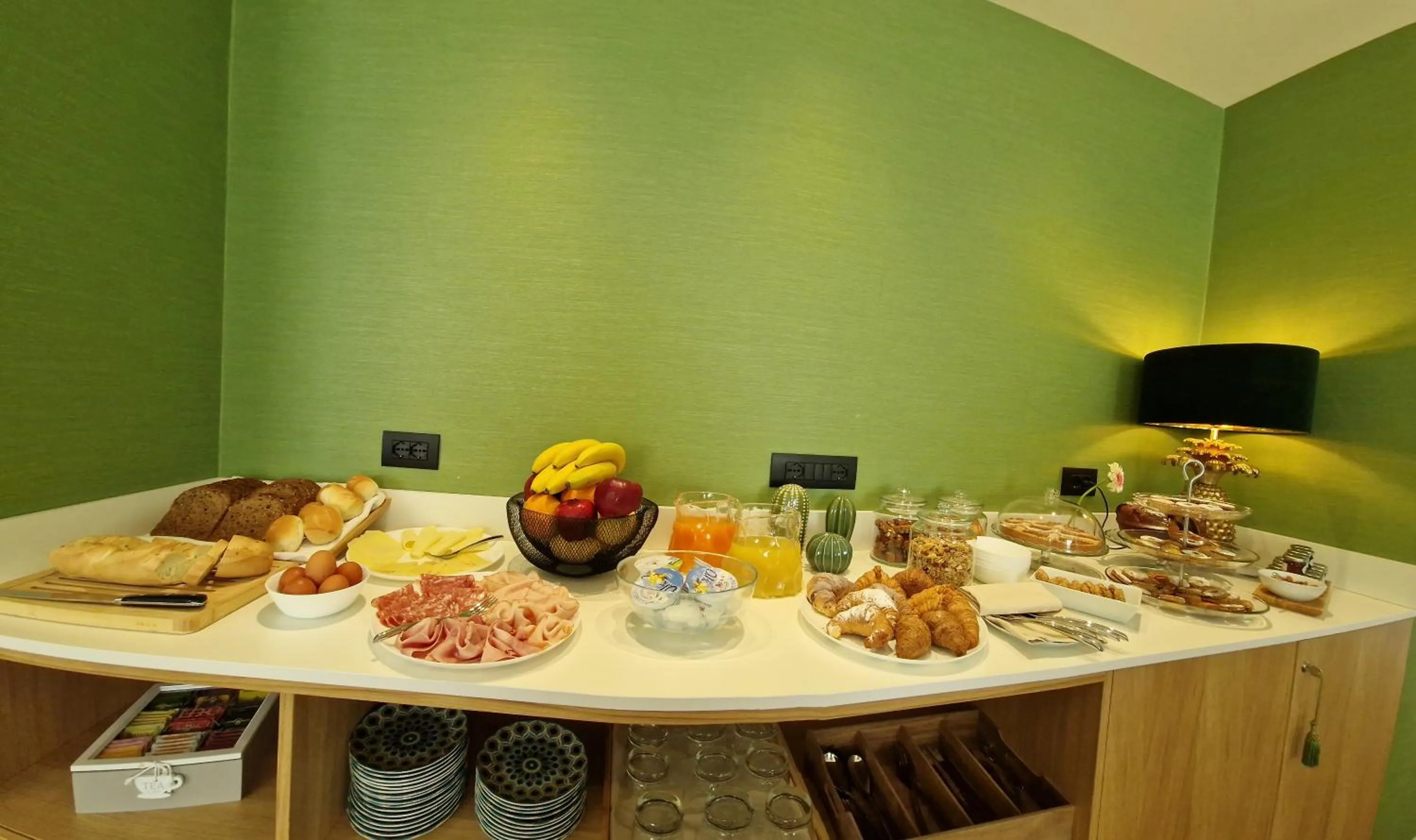 Buffet breakfast in Jolly Charme Suite