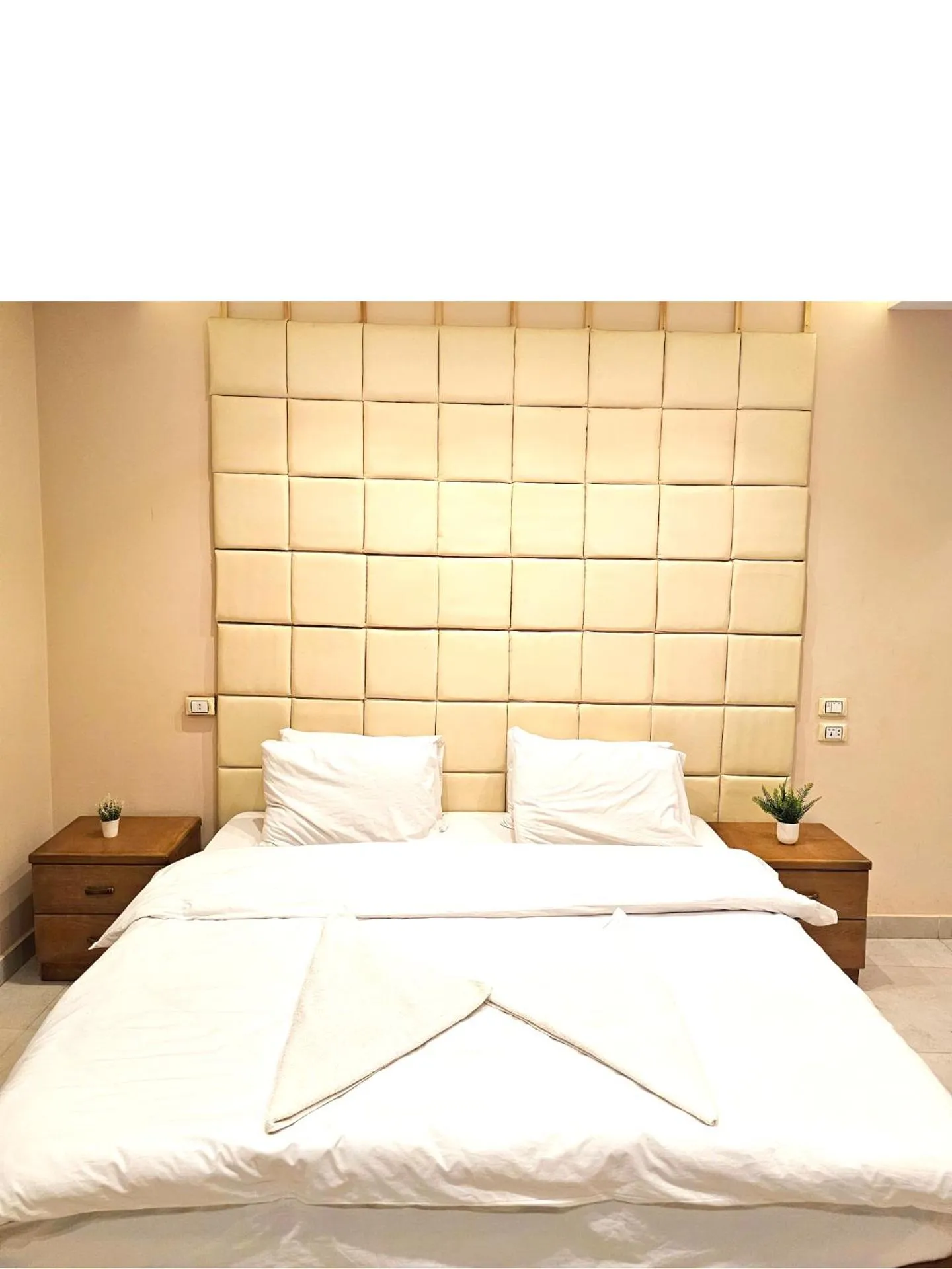 Photo of the whole room, Bed in Grand Pyramid View Hotel