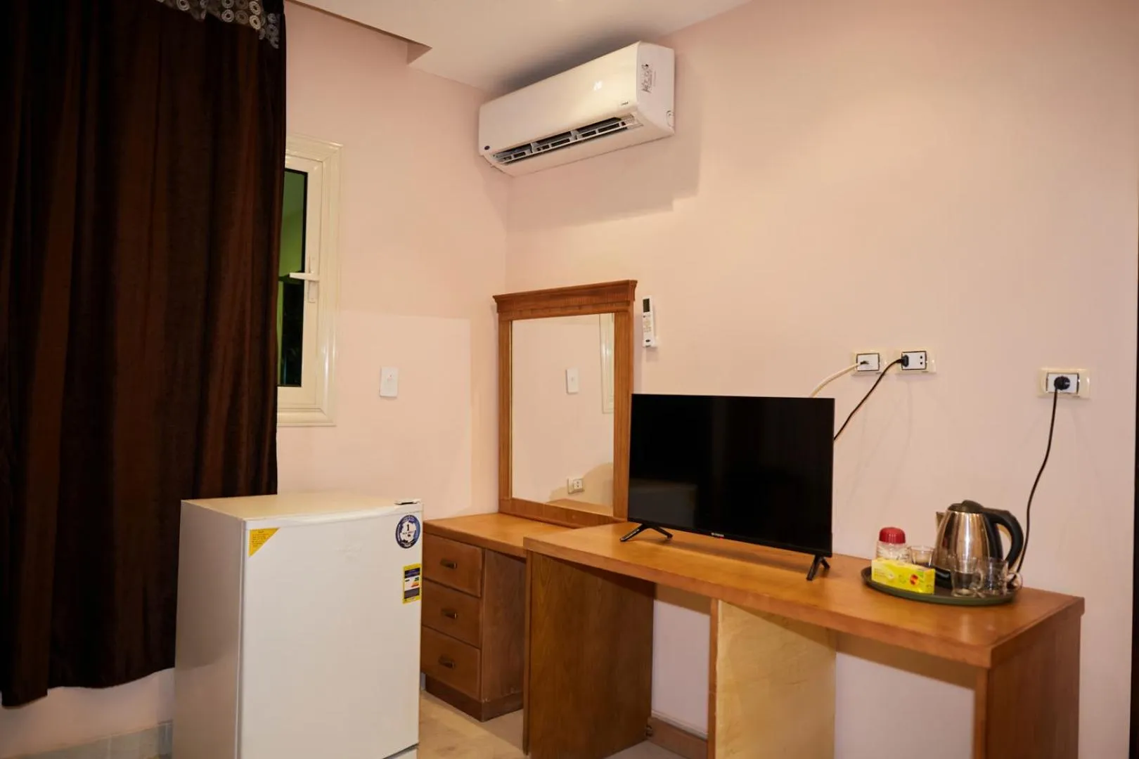 TV and multimedia in Grand Pyramid View Hotel