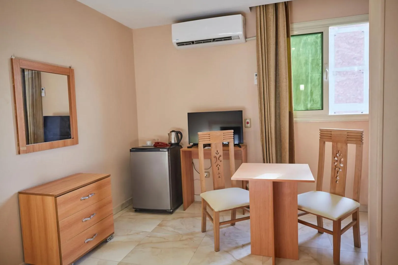 TV and multimedia in Grand Pyramid View Hotel