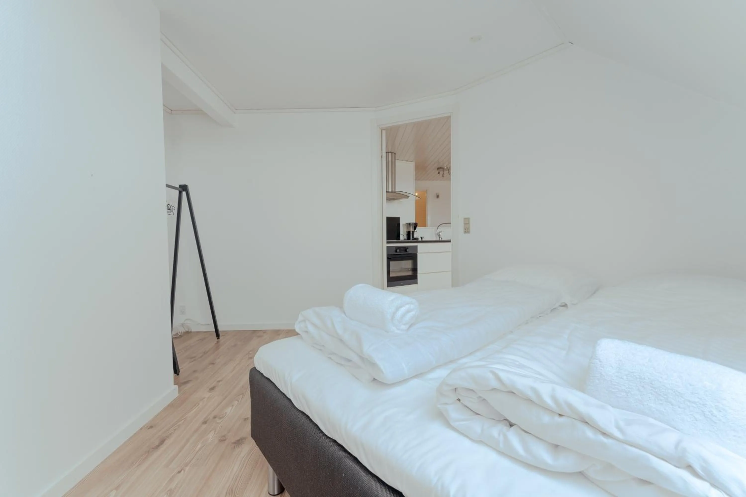 Bed in Harbour View / 2BR / City Centre