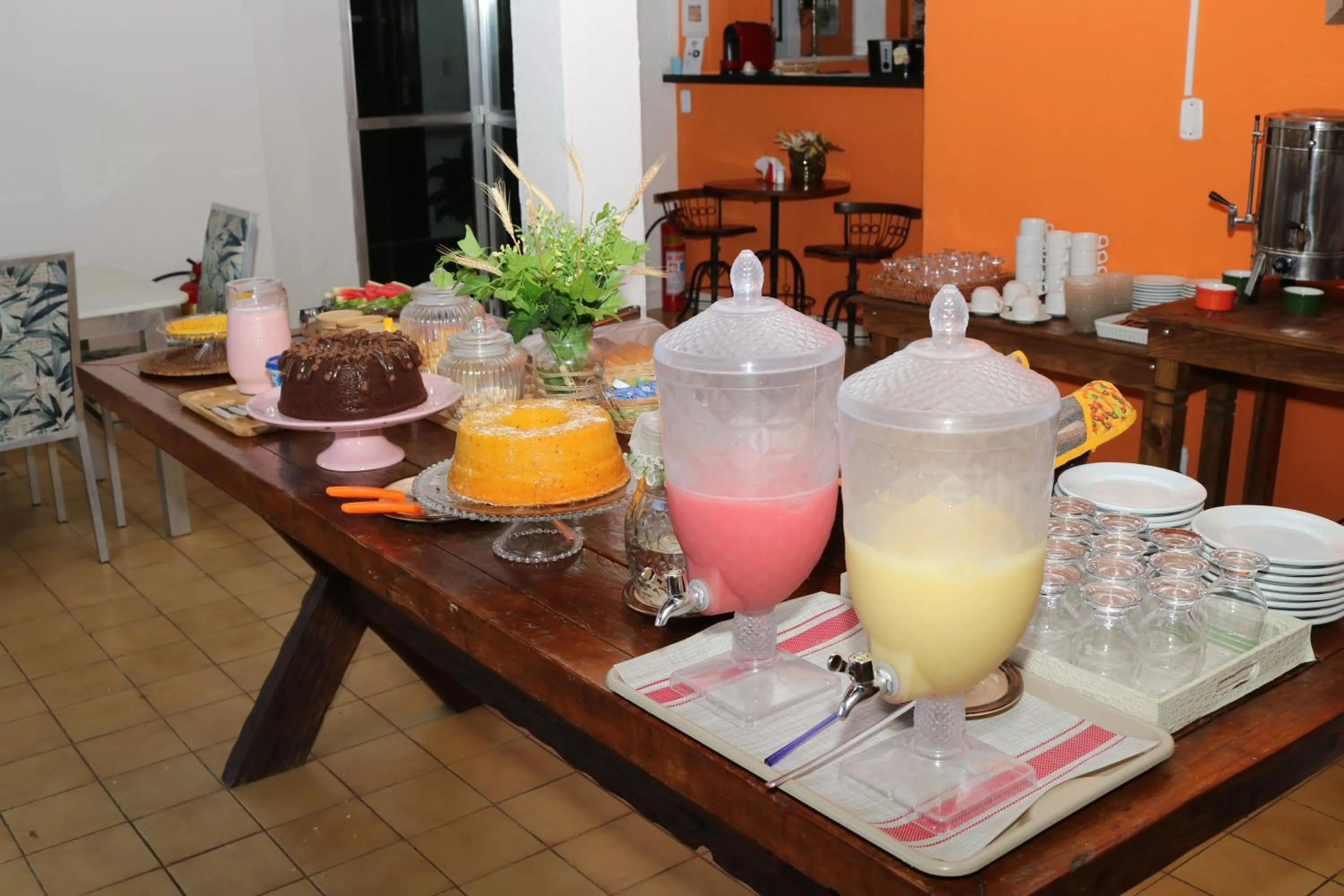 Food and drinks in Pousada Lisamar
