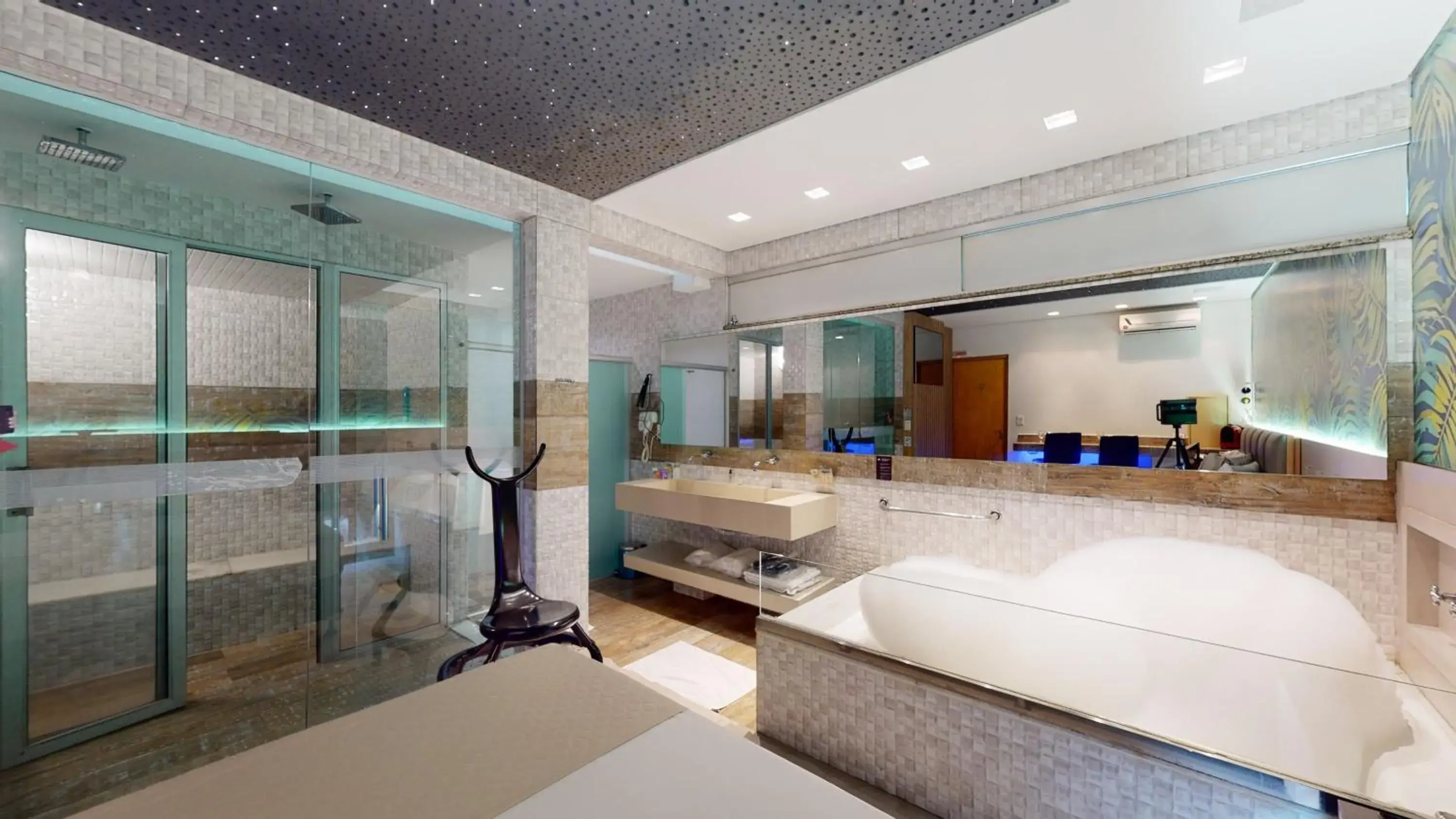 Suite with Sauna in Motel DUBAI BH Suite with Sauna in Motel DUBAI BH