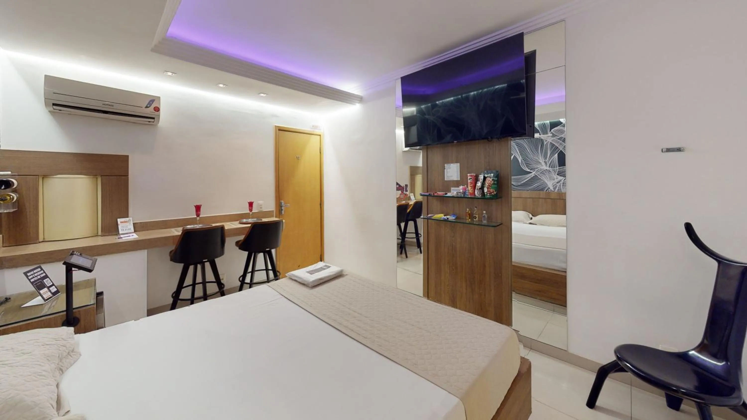 Bed in Motel DUBAI BH