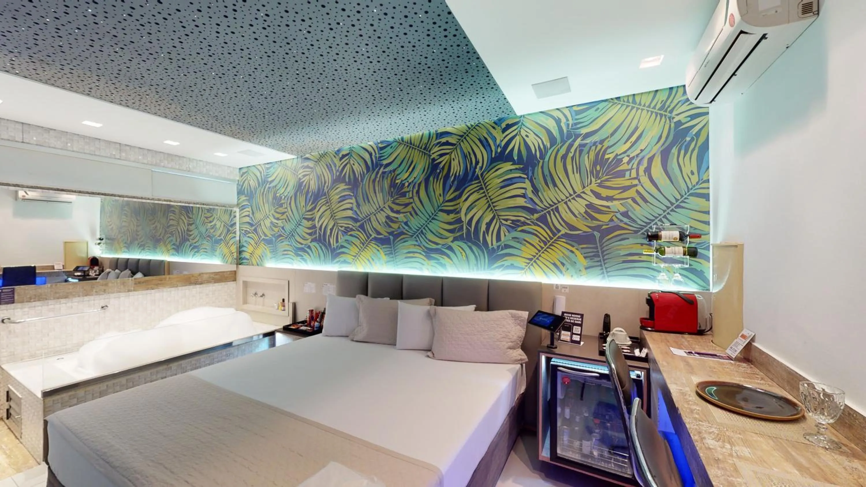 Bed in Motel DUBAI BH