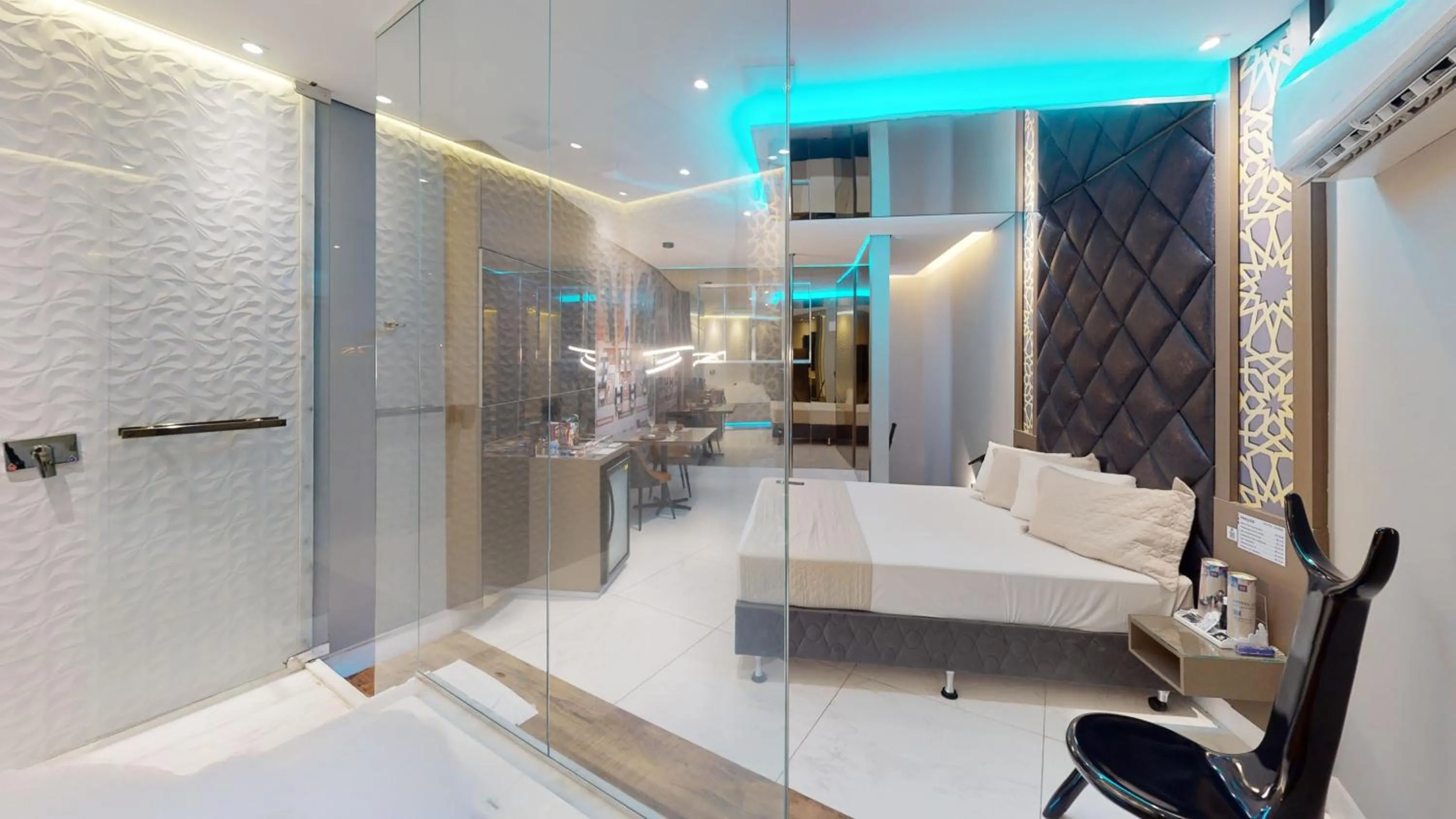 Bed in Motel DUBAI BH