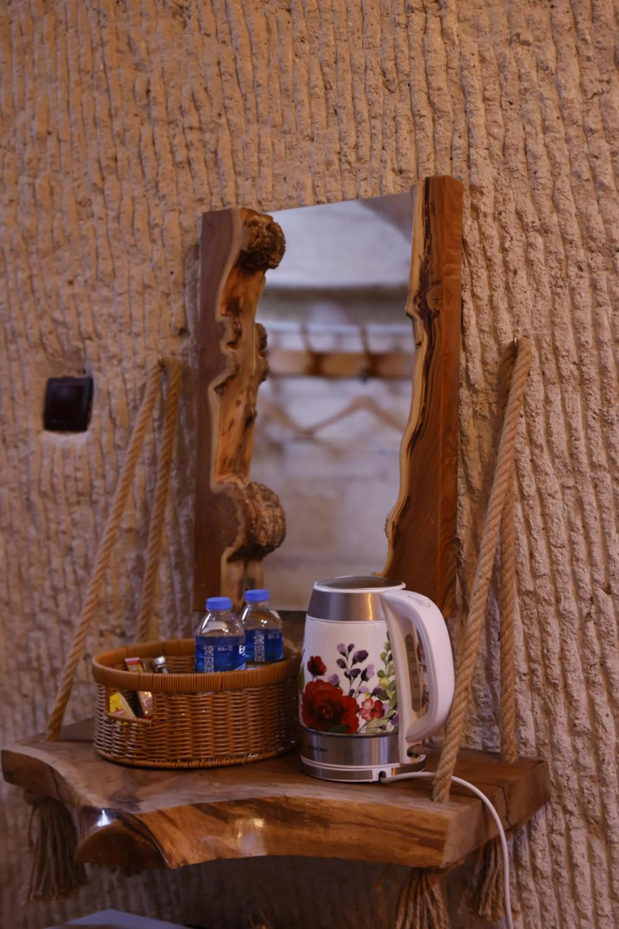 Coffee/tea facilities in Kale House Nar