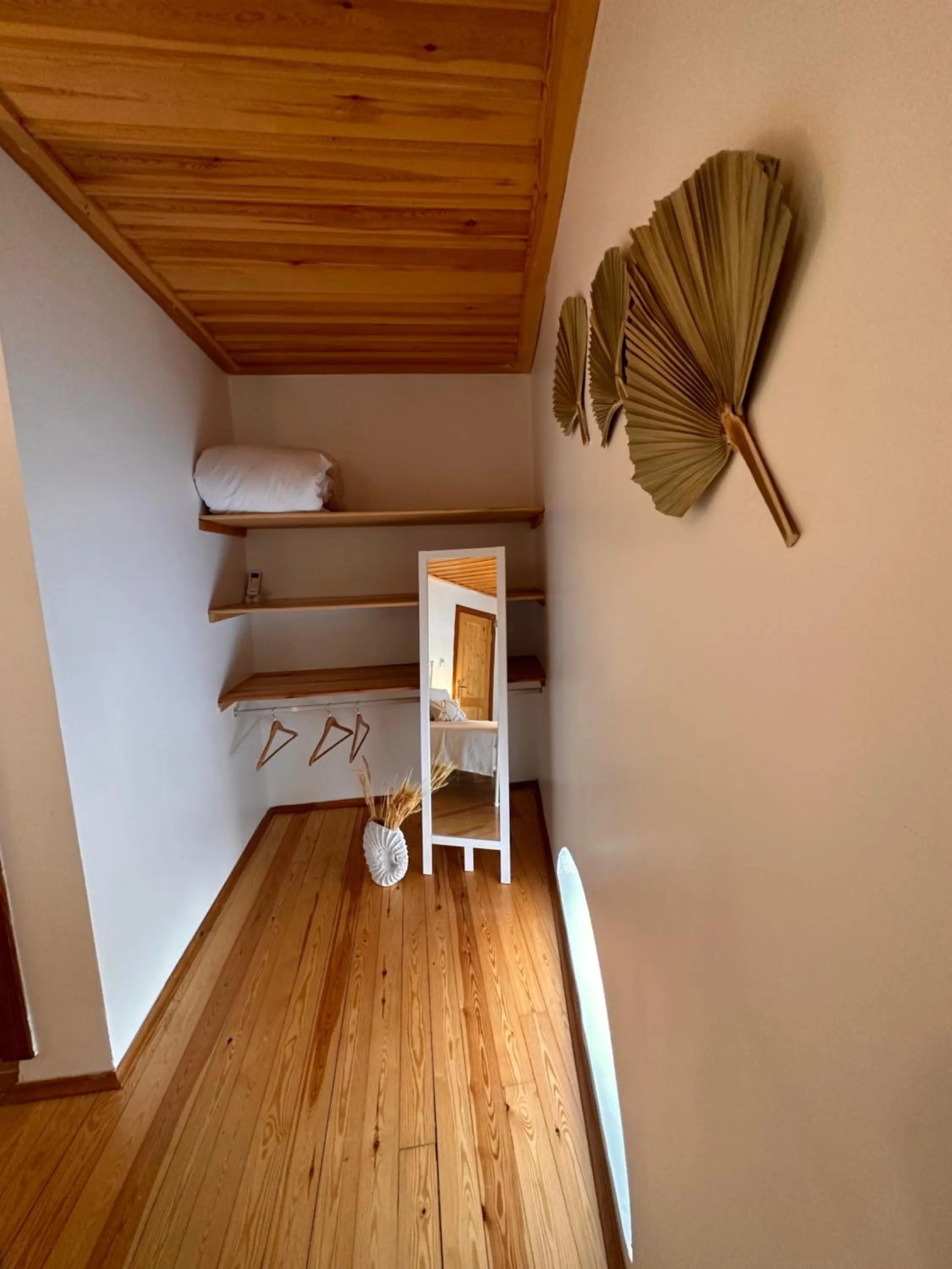 towels, Bed in Hanole Guest House