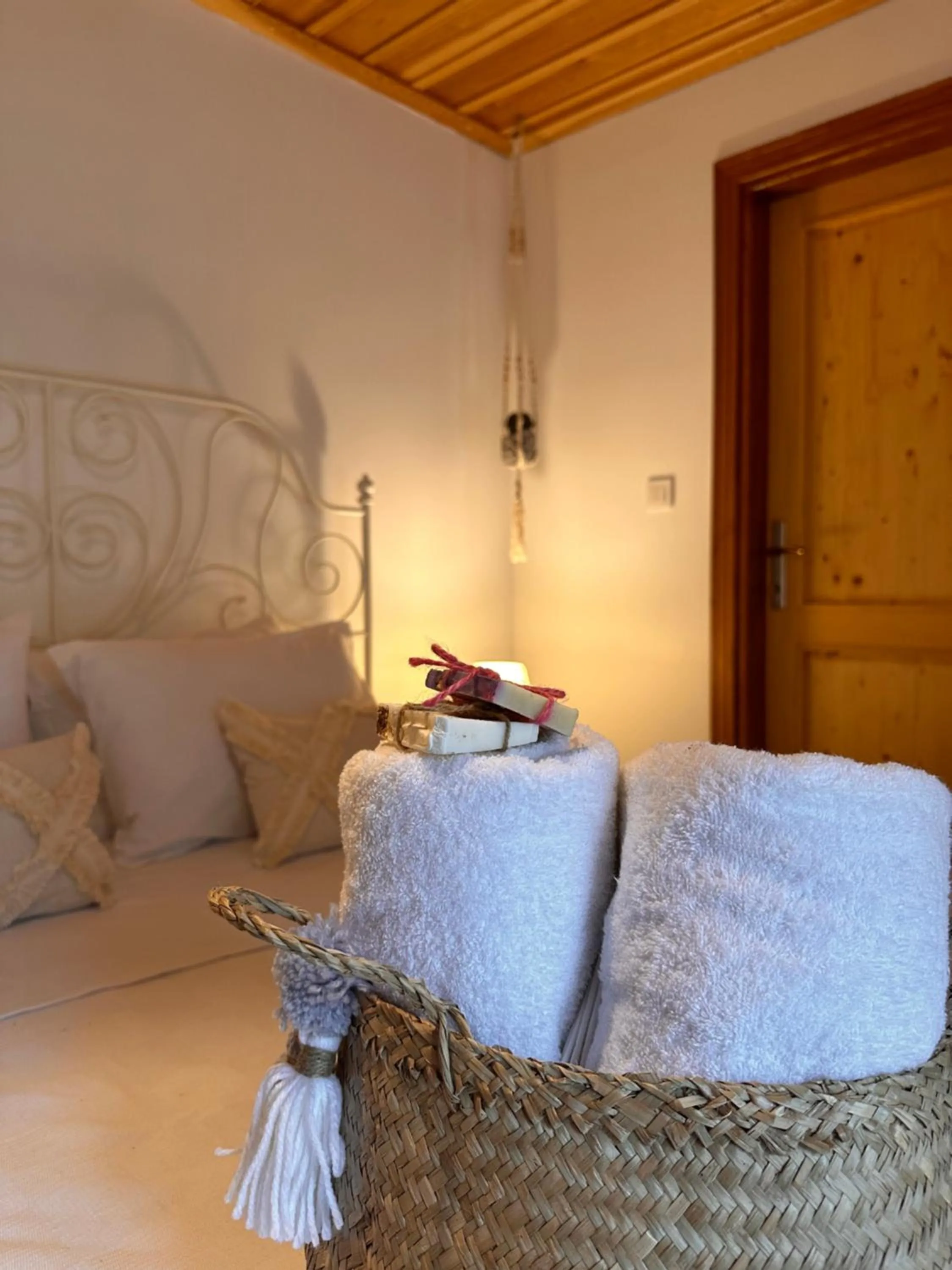 Bed in Hanole Guest House