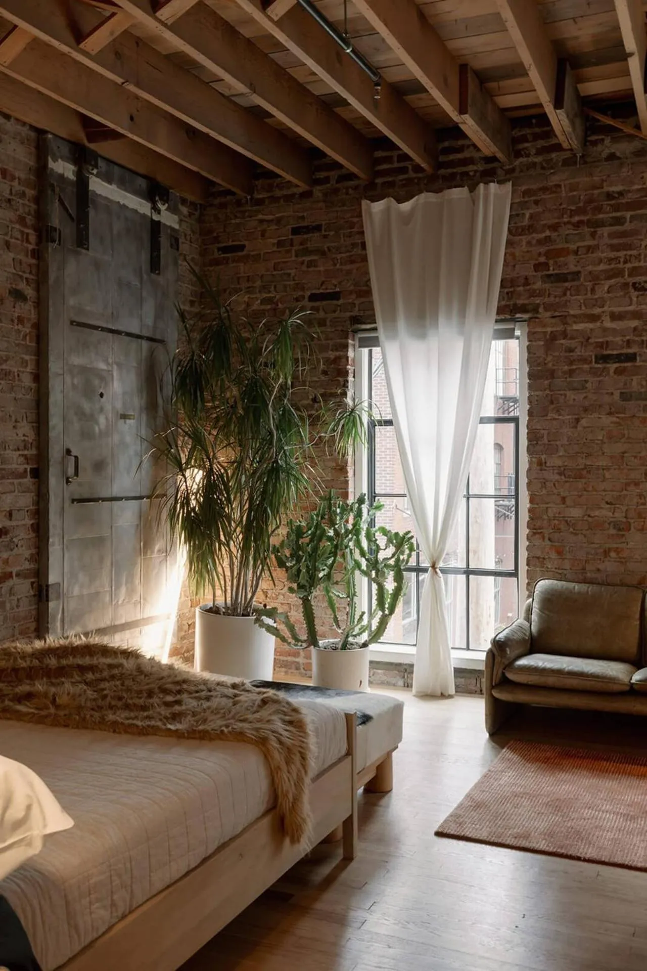 Bed in Hotel No-Vacancy