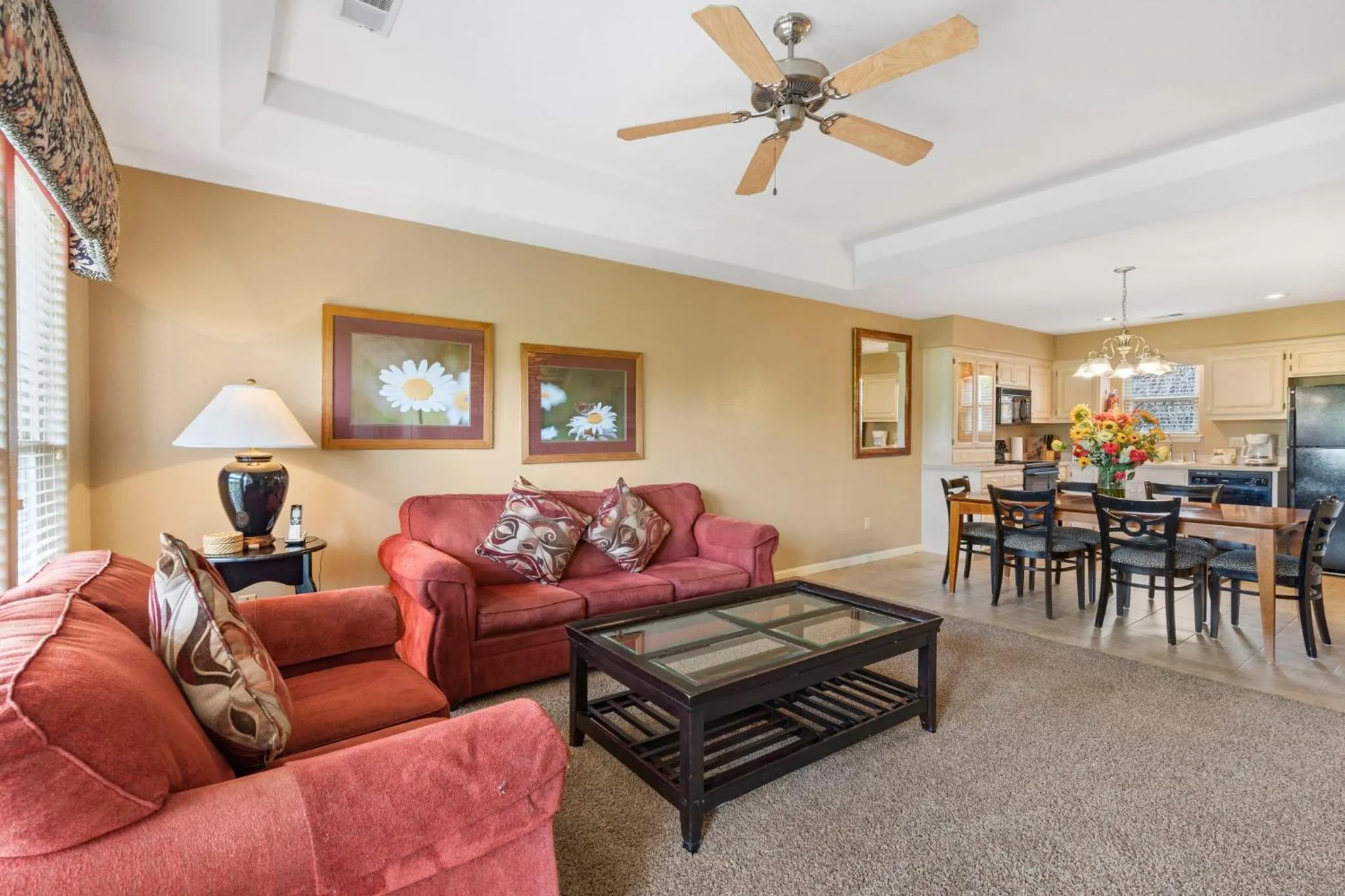 Living room in StoneBridge Village Resort