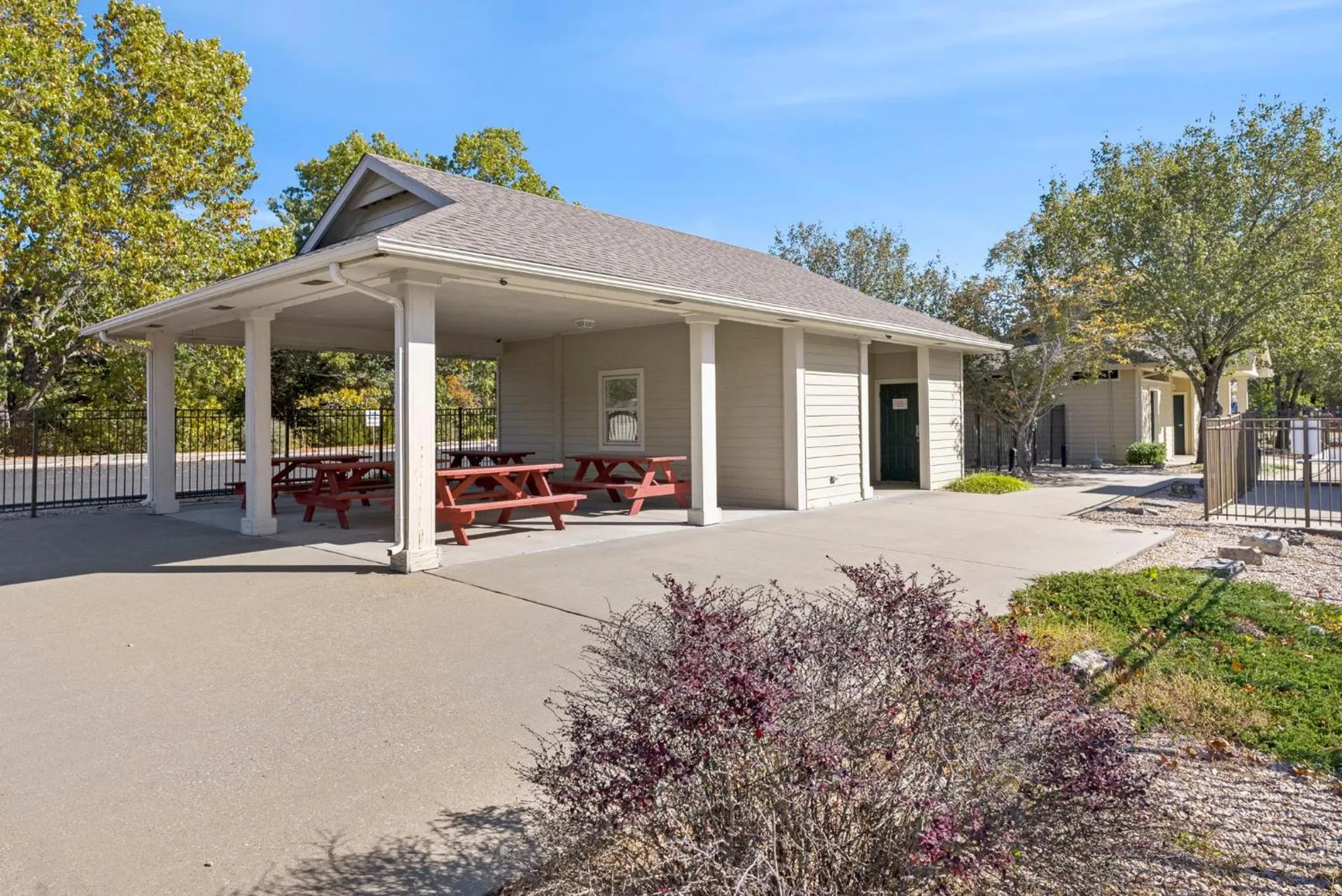 Property building in StoneBridge Village Resort