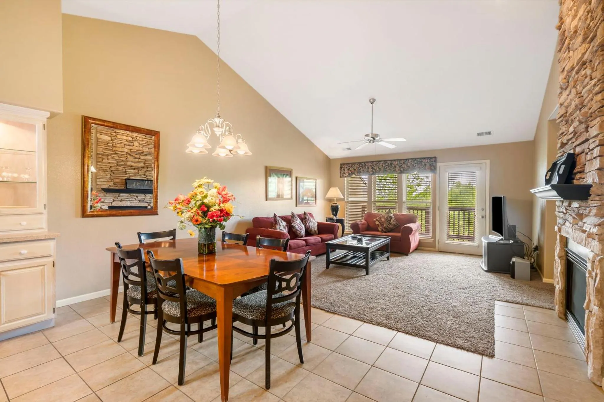 Living room in StoneBridge Village Resort