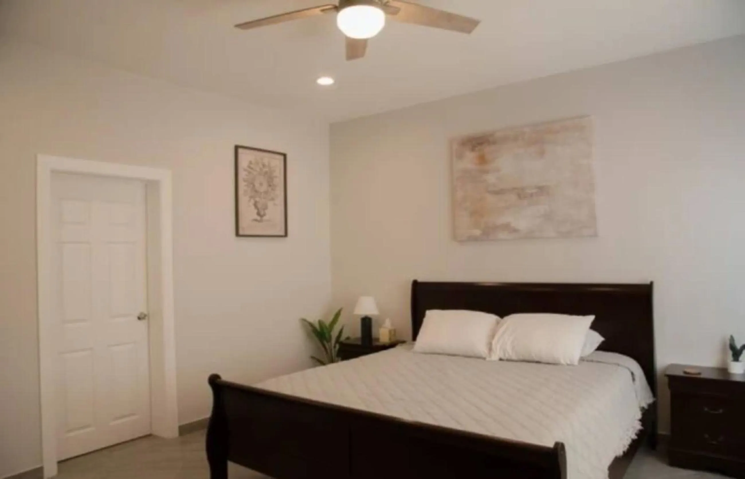 Bed in Capitan Boutique Resort