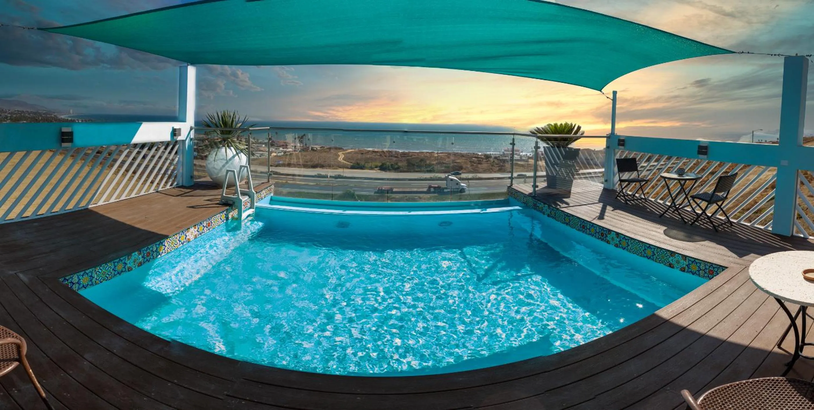 Swimming pool in Capitan Boutique Resort