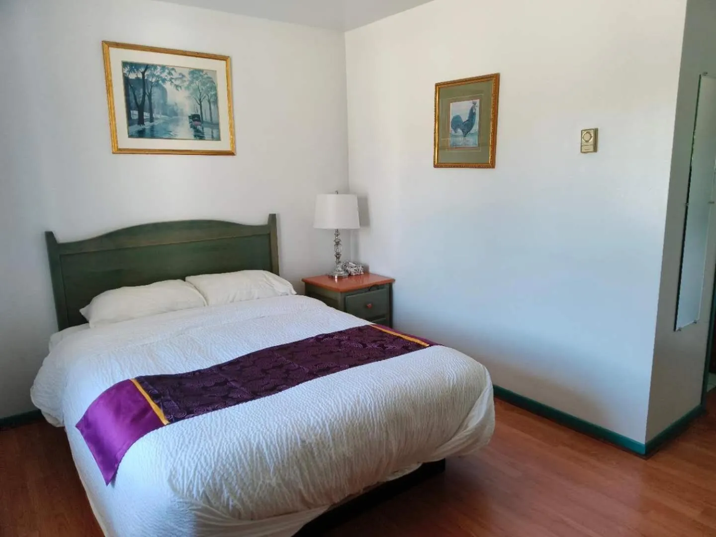 Bedroom, Bed in Hotel - Motel Georges