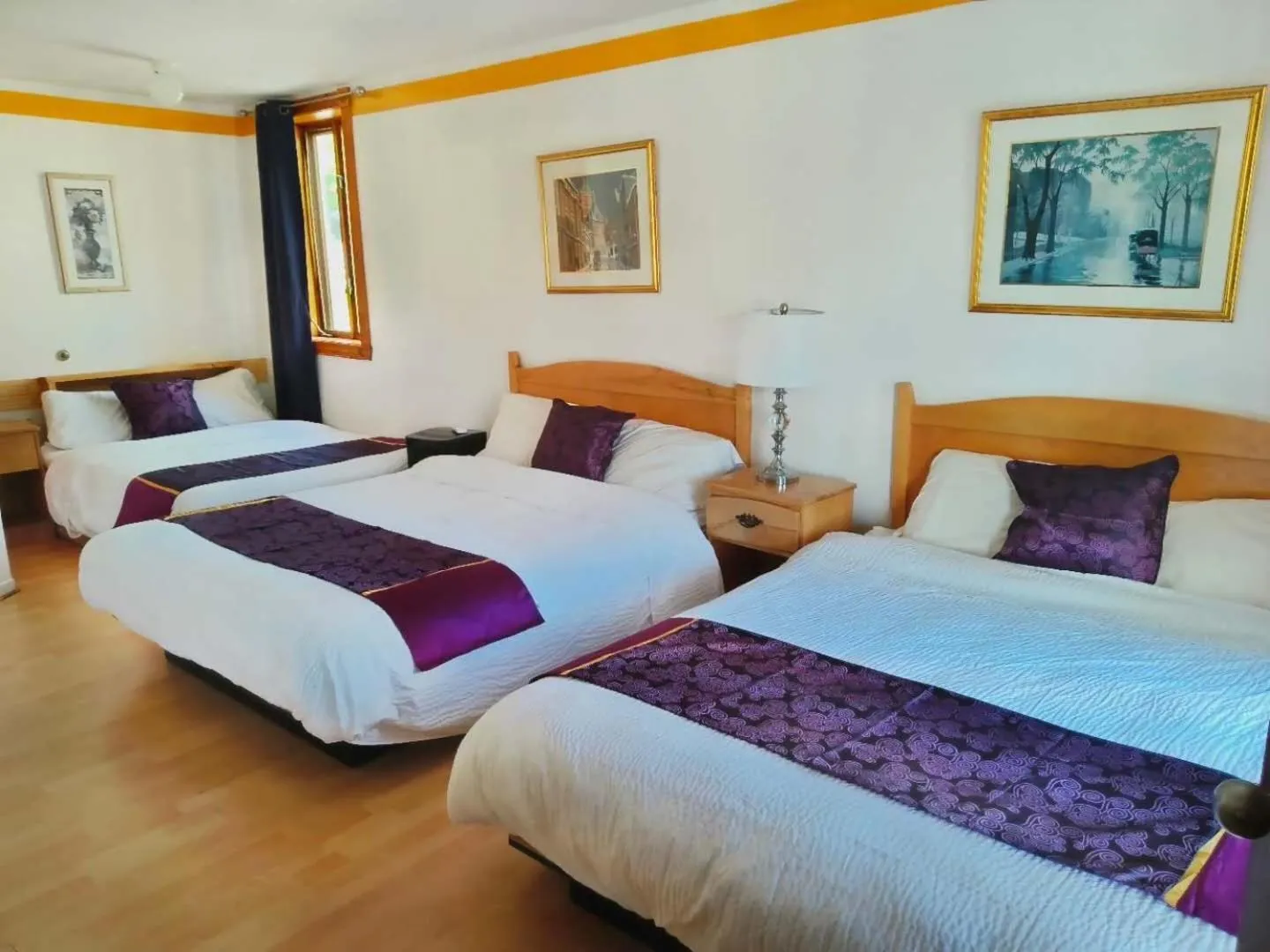 Bedroom, Bed in Hotel - Motel Georges