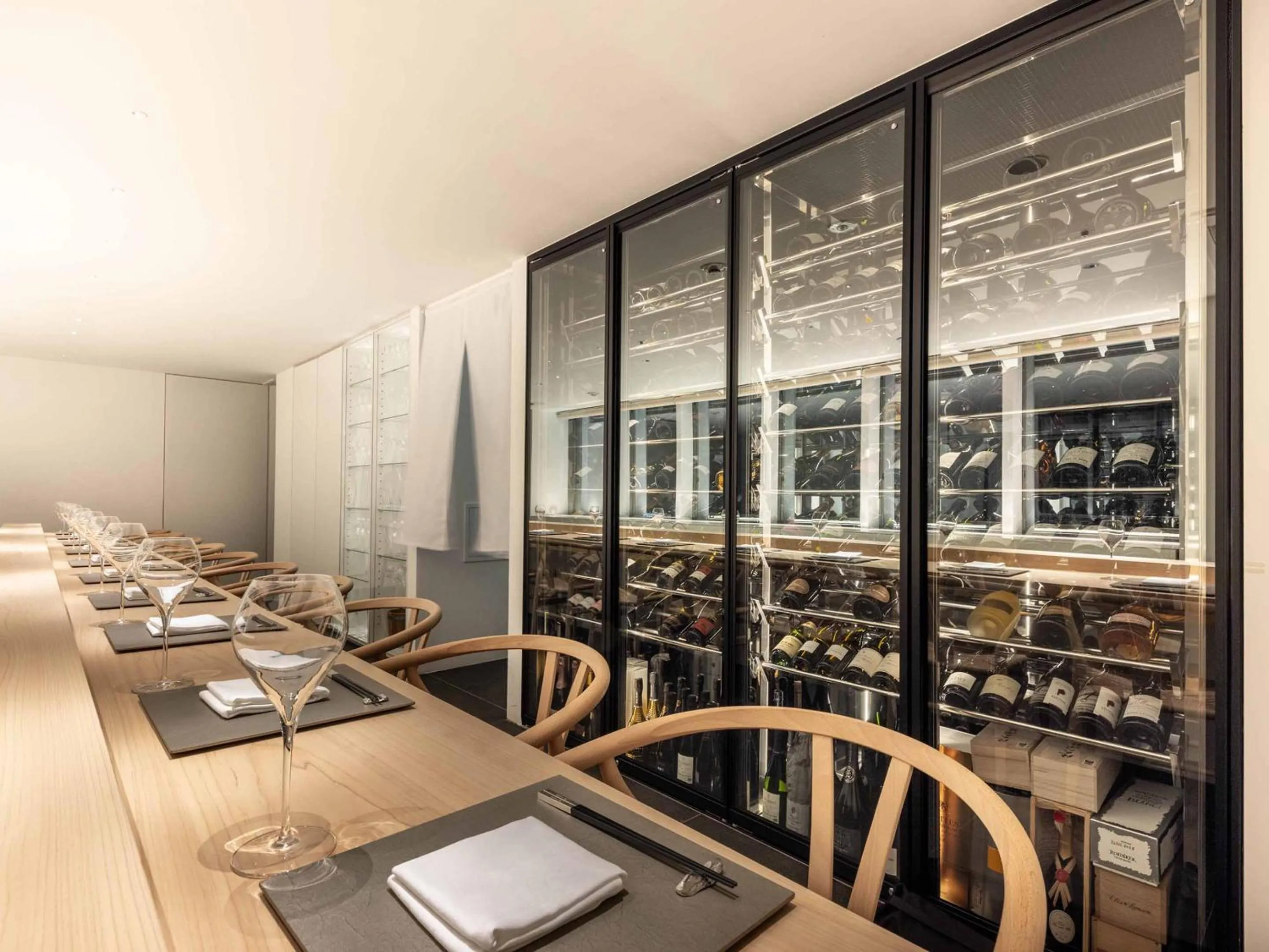 Restaurant/places to eat in CUVEE J2 HOTEL OSAKA by Onko Chishin