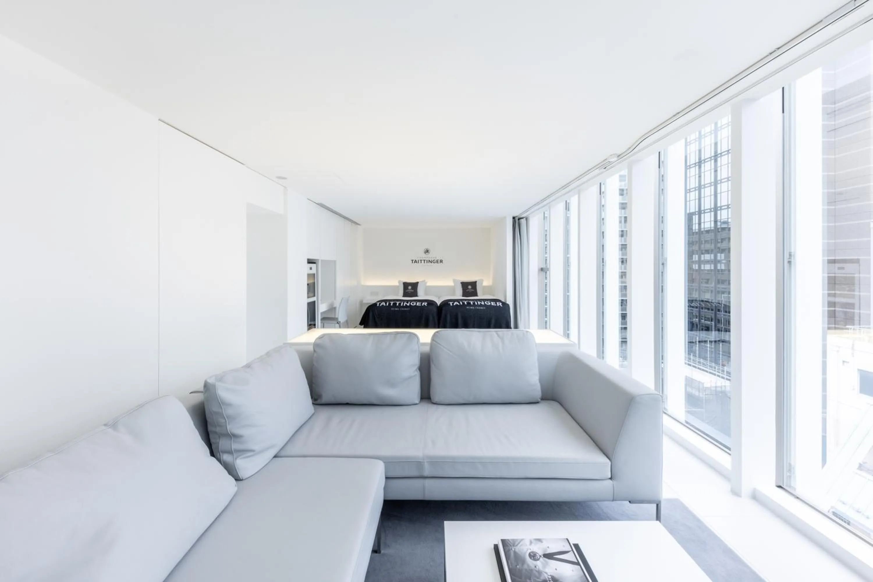 Photo of the whole room in CUVEE J2 HOTEL OSAKA by Onko Chishin