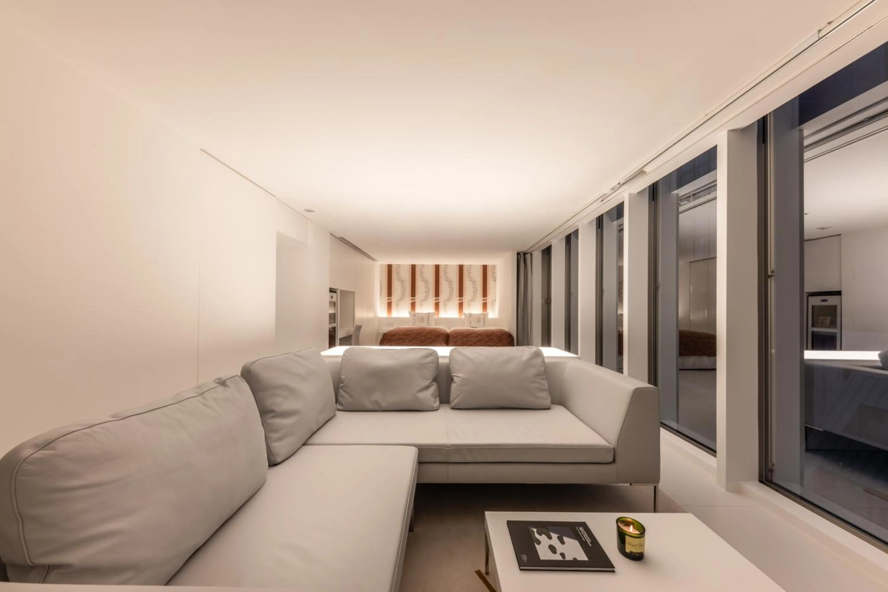 Photo of the whole room in CUVEE J2 HOTEL OSAKA by Onko Chishin