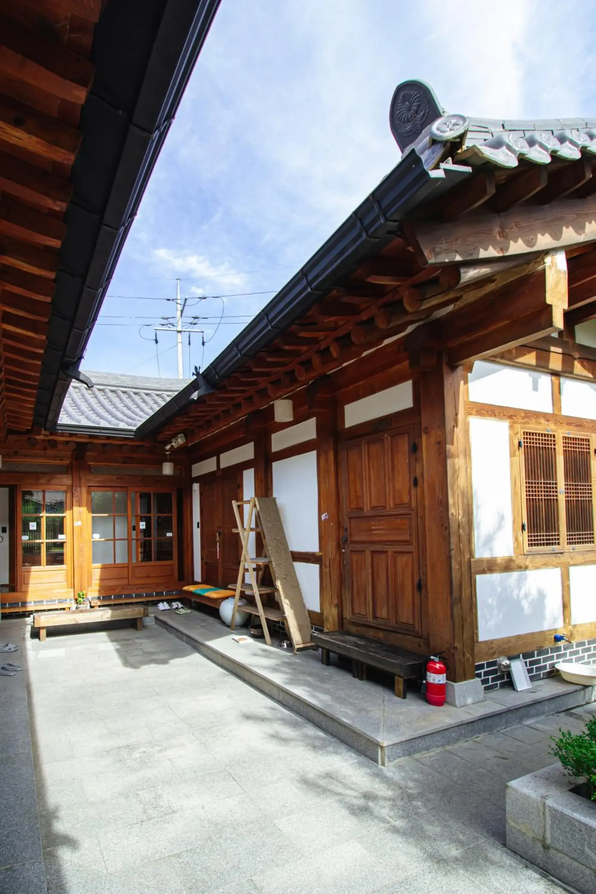 Property building in Jeonju Hanok village Deoksugung Property building in Jeonju Hanok village Deoksugung