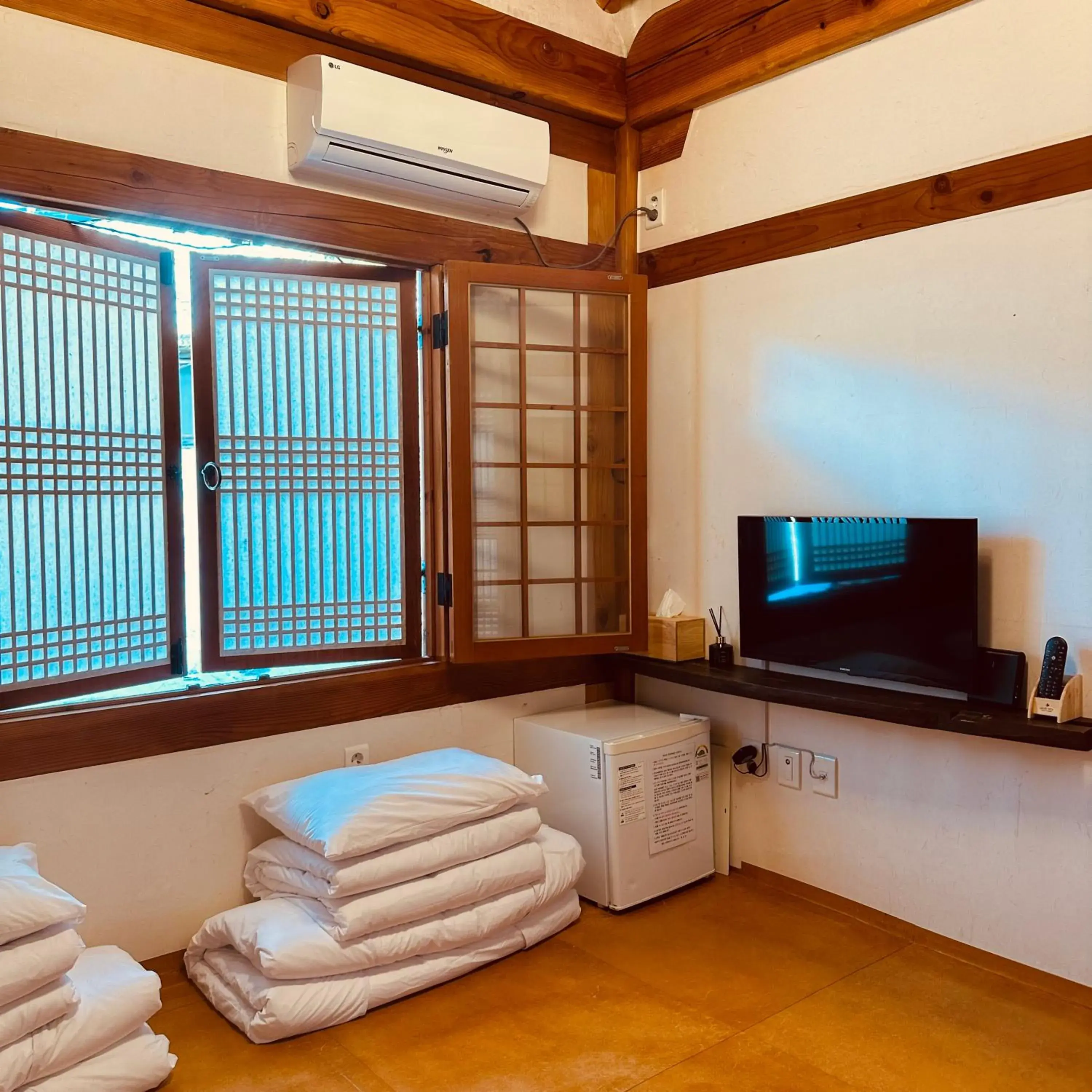 Bedroom in Jeonju Hanok village Deoksugung Bedroom in Jeonju Hanok village Deoksugung