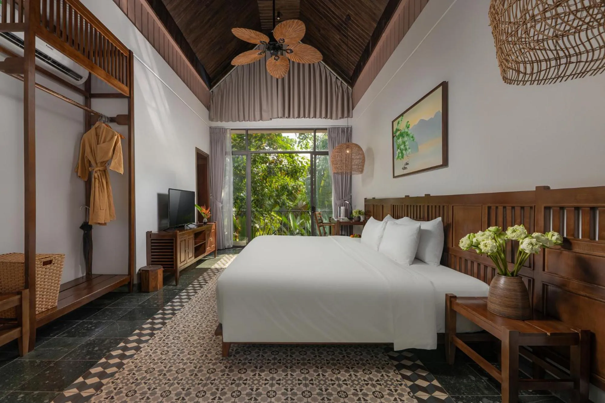 Bed in Coco Island Resort Ninh Binh