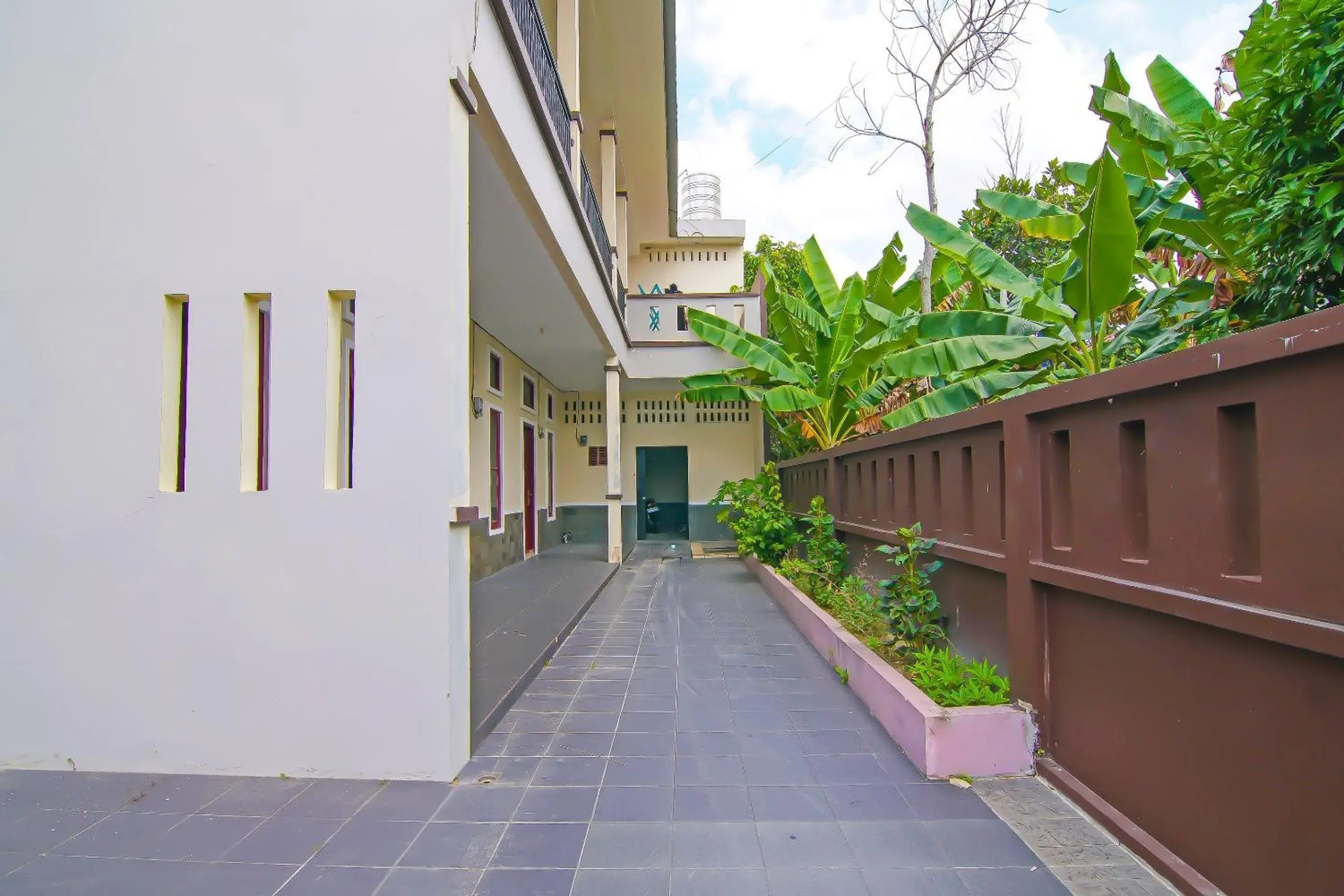 Lobby or reception in Hotel O Putri Guest House Syariah Near SPBU Rimbo Panjang Lobby or reception in Hotel O Putri Guest House Syariah Near SPBU Rimbo Panjang