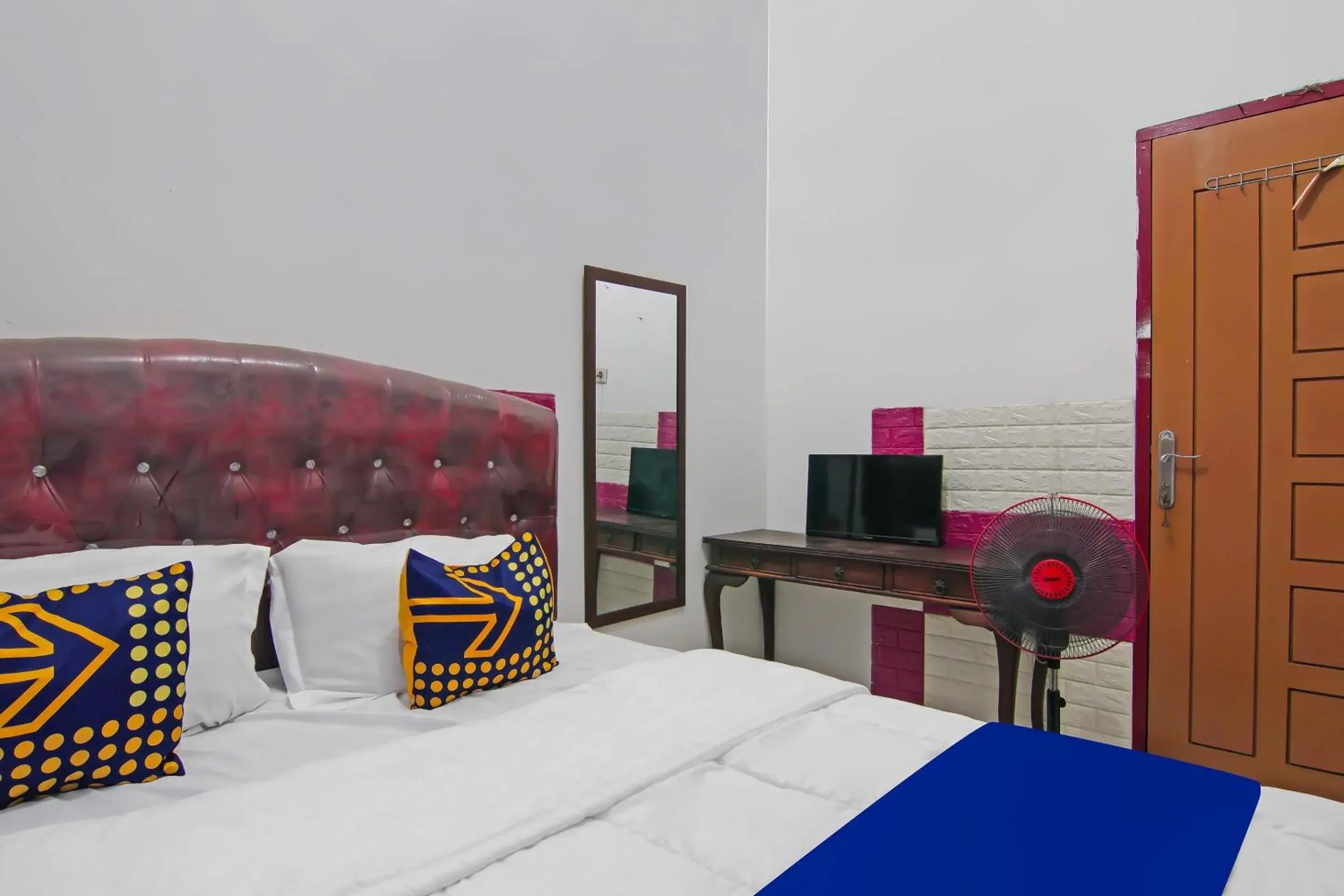 Bedroom, Bed in Hotel O Putri Guest House Syariah Near SPBU Rimbo Panjang Bedroom, Bed in Hotel O Putri Guest House Syariah Near SPBU Rimbo Panjang