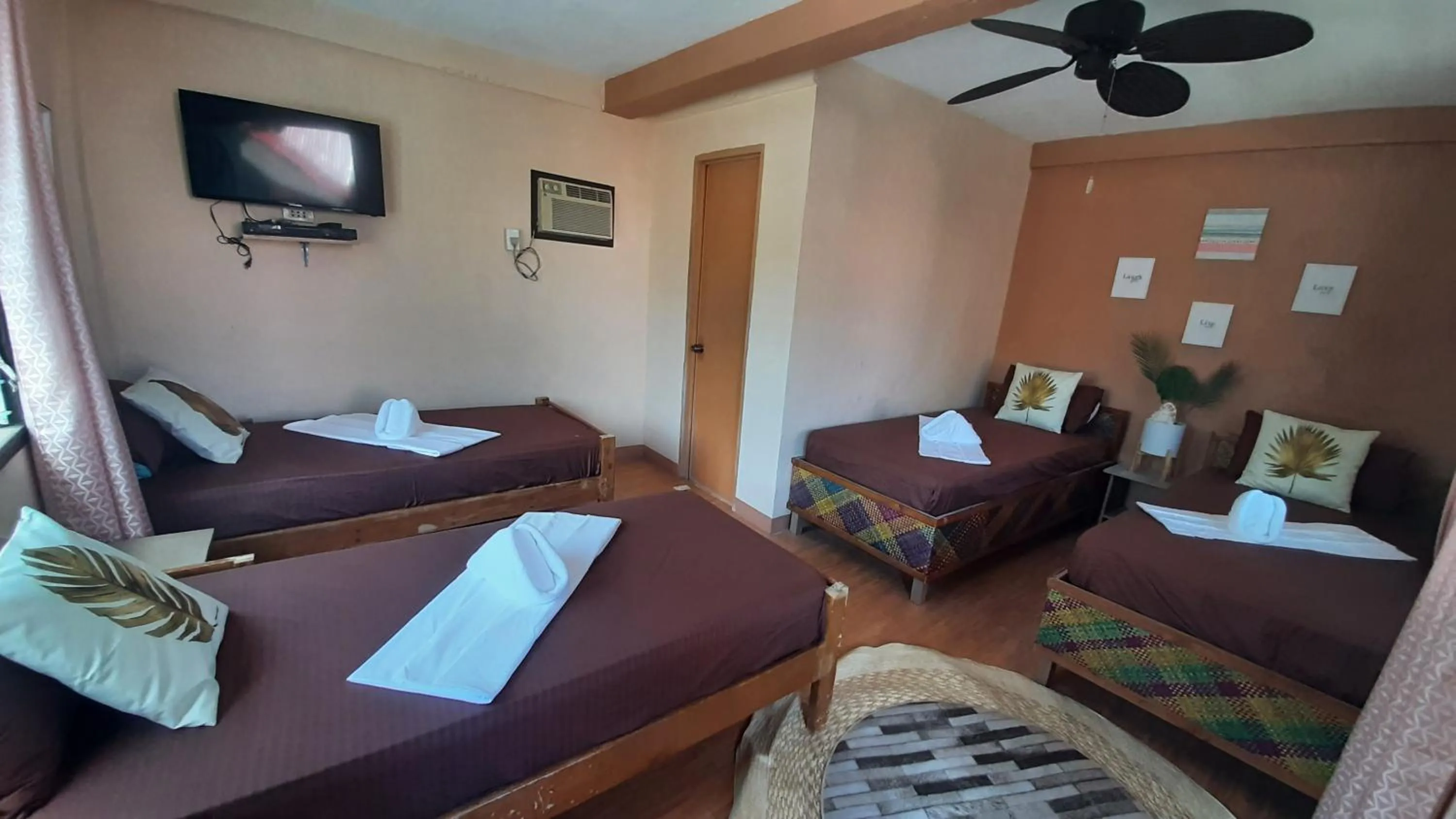 Bed in On Board Panglao Beach Hostel & Resort