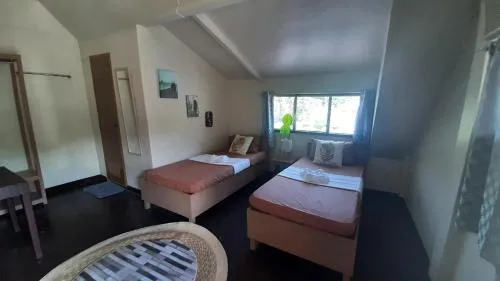 On Board Panglao Beach Hostel & Resort