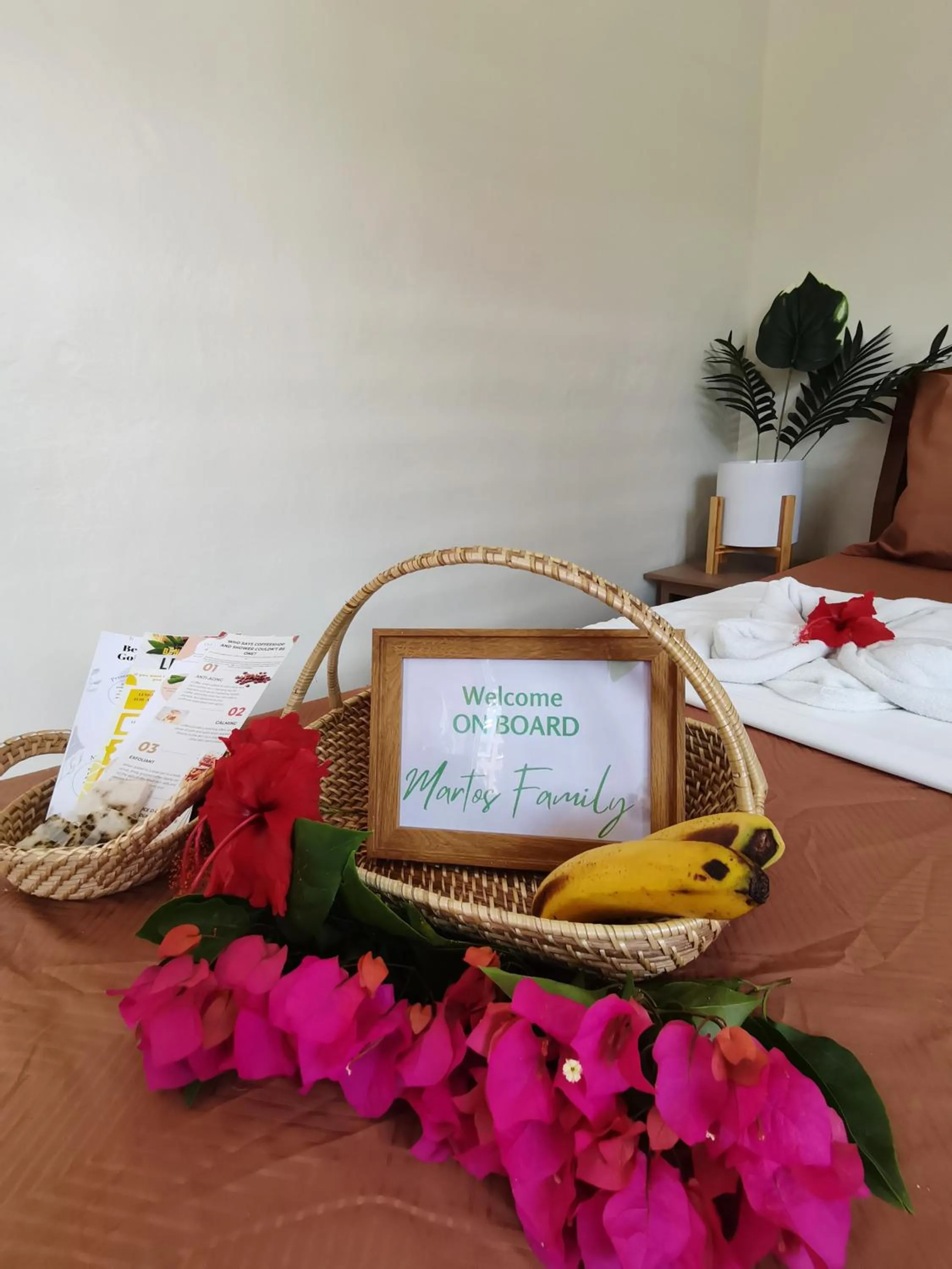 On Board Panglao Beach Hostel & Resort with FREE MOTORBIKE