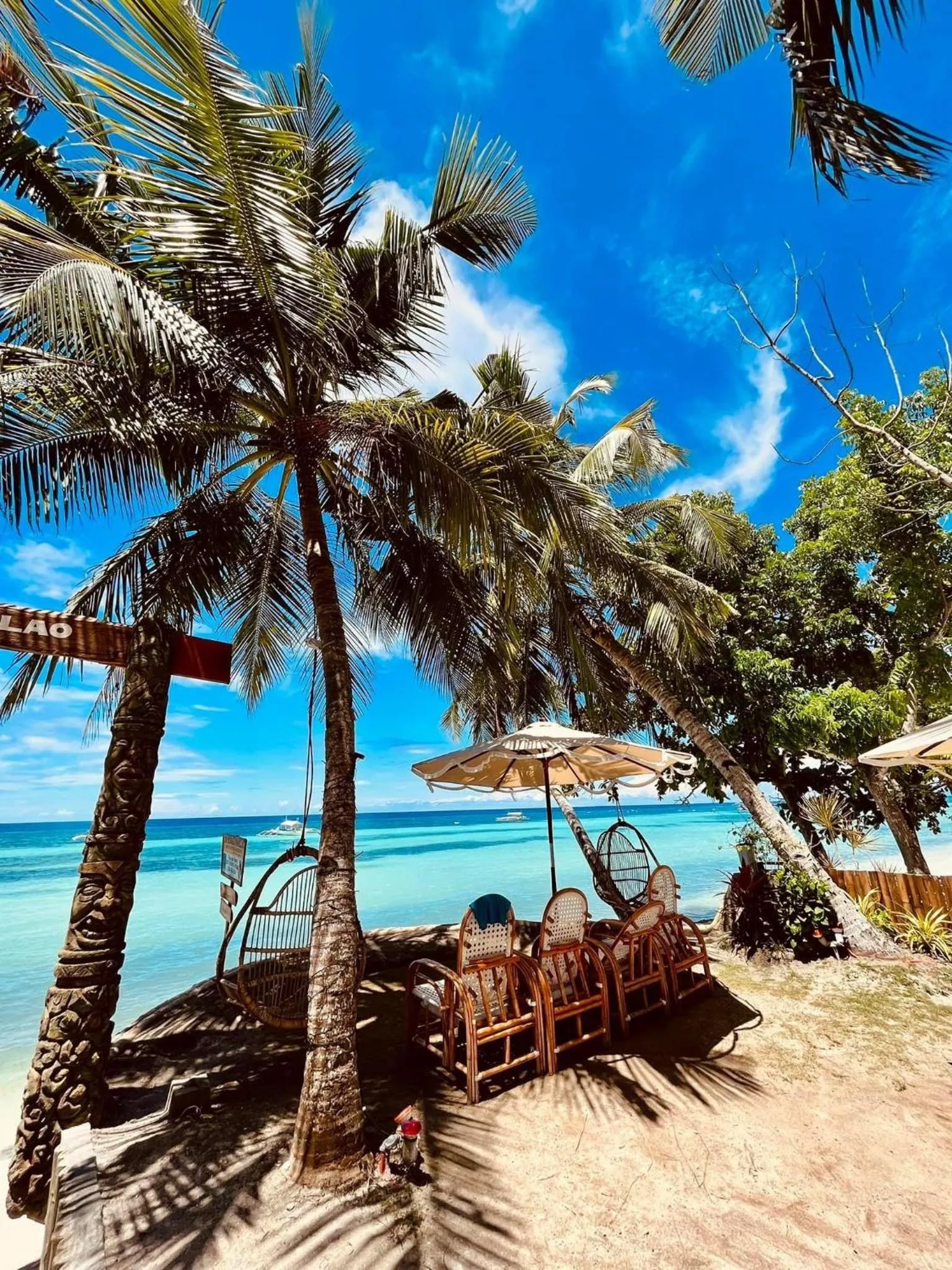 On Board Panglao Beach Hostel & Resort with FREE MOTORBIKE