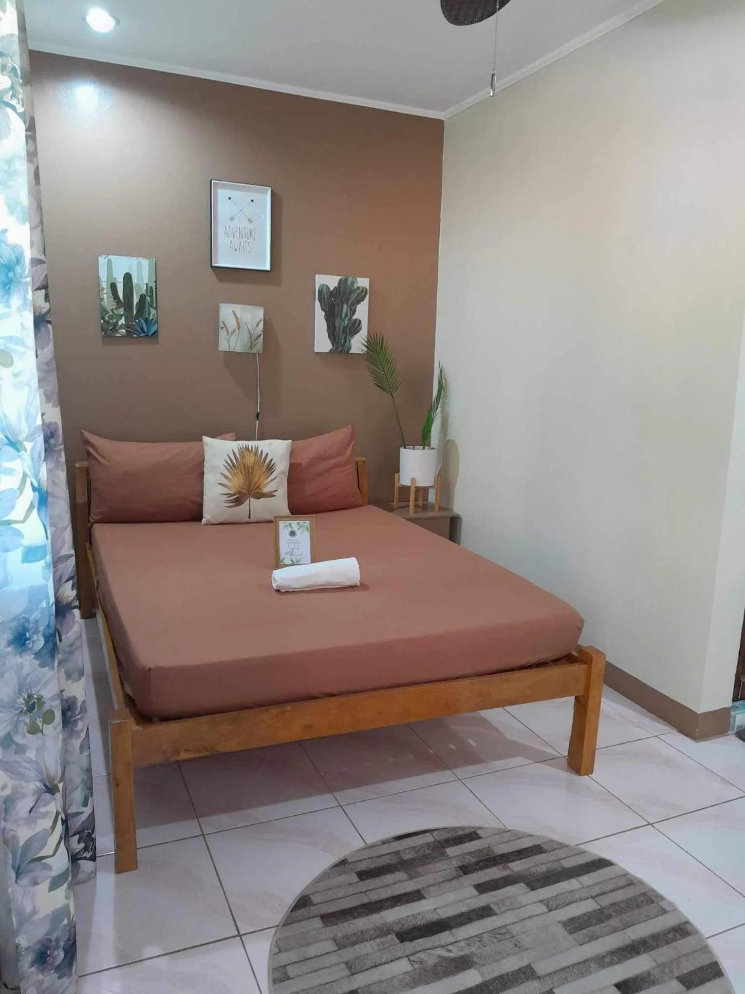 On Board Panglao Beach Hostel & Resort with FREE MOTORBIKE