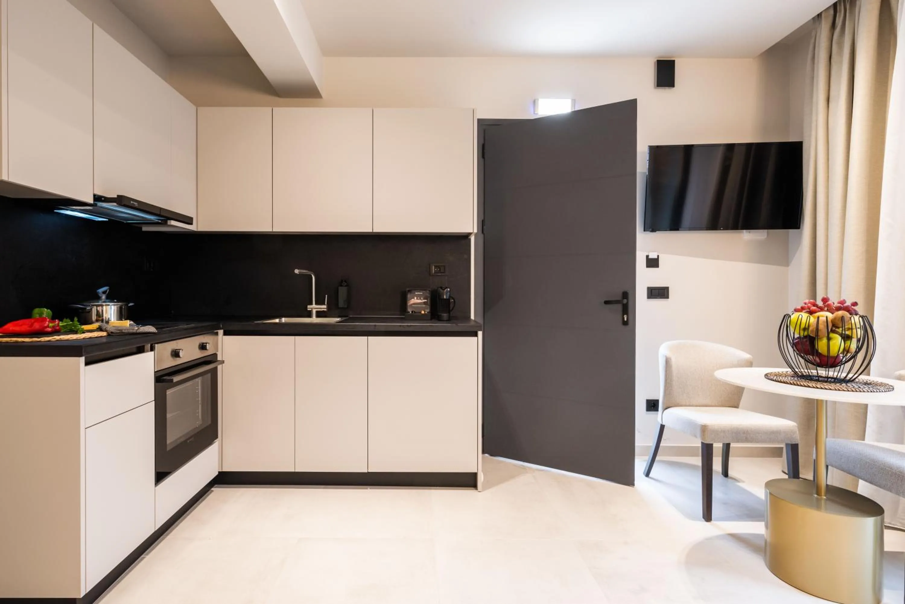 TV and multimedia in Hara Suites