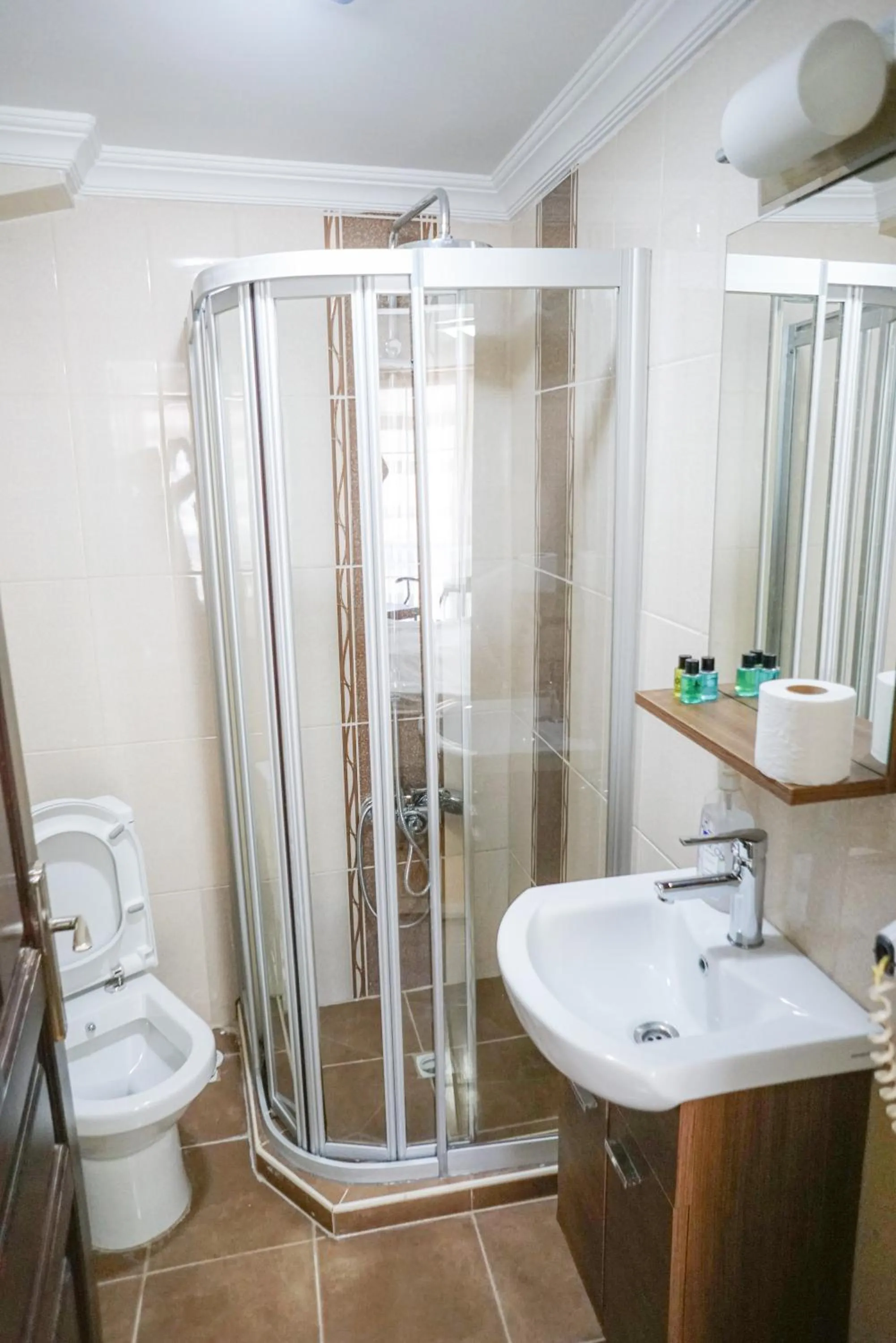 Shower in My Way Tera Butik Otel