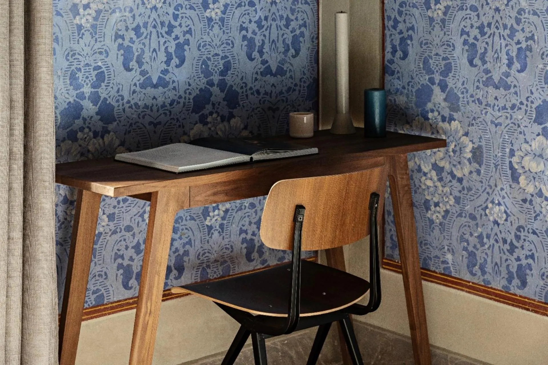 Bedroom in Pieve Aldina Relais & Châteaux