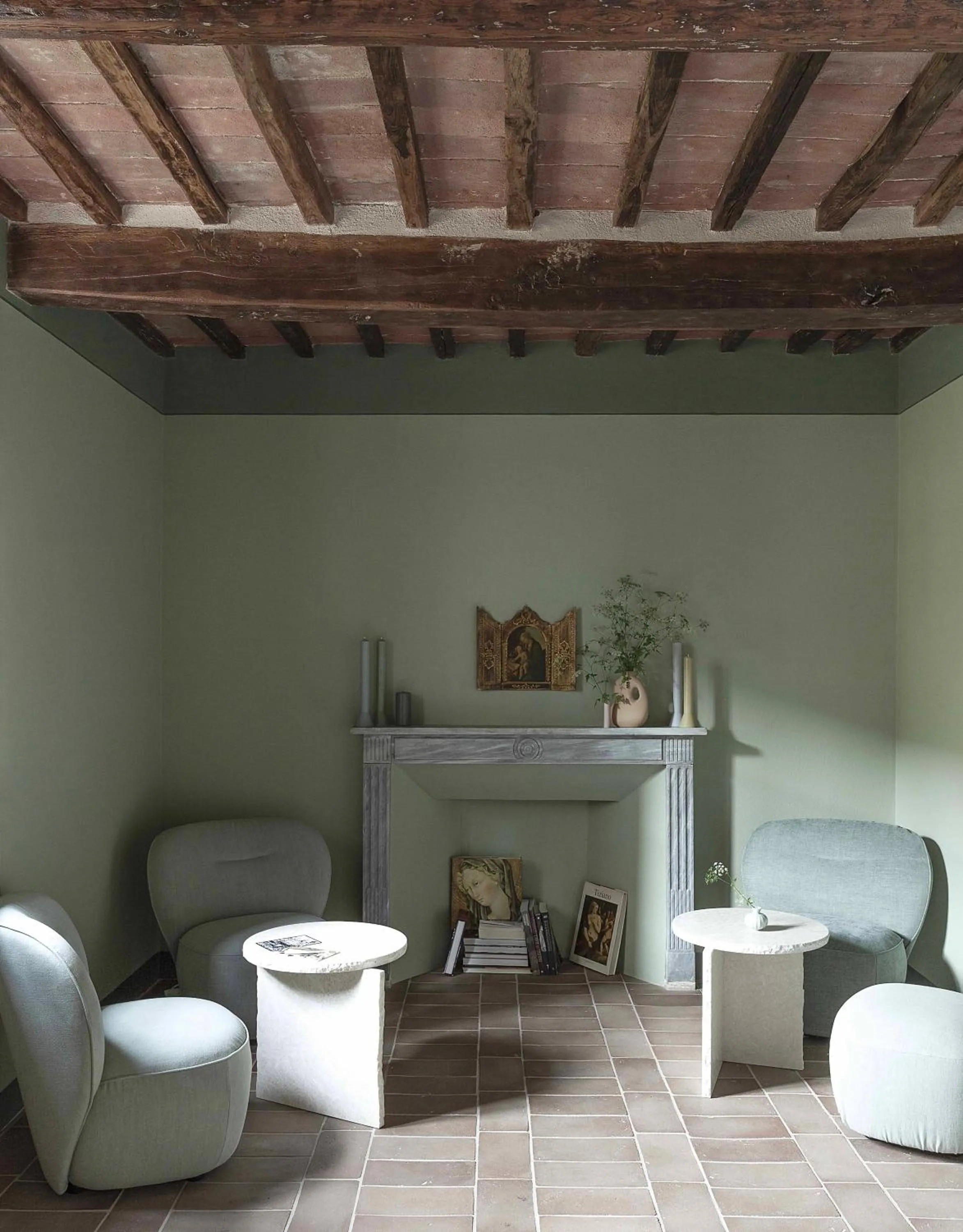 Living room in Pieve Aldina Relais & Châteaux