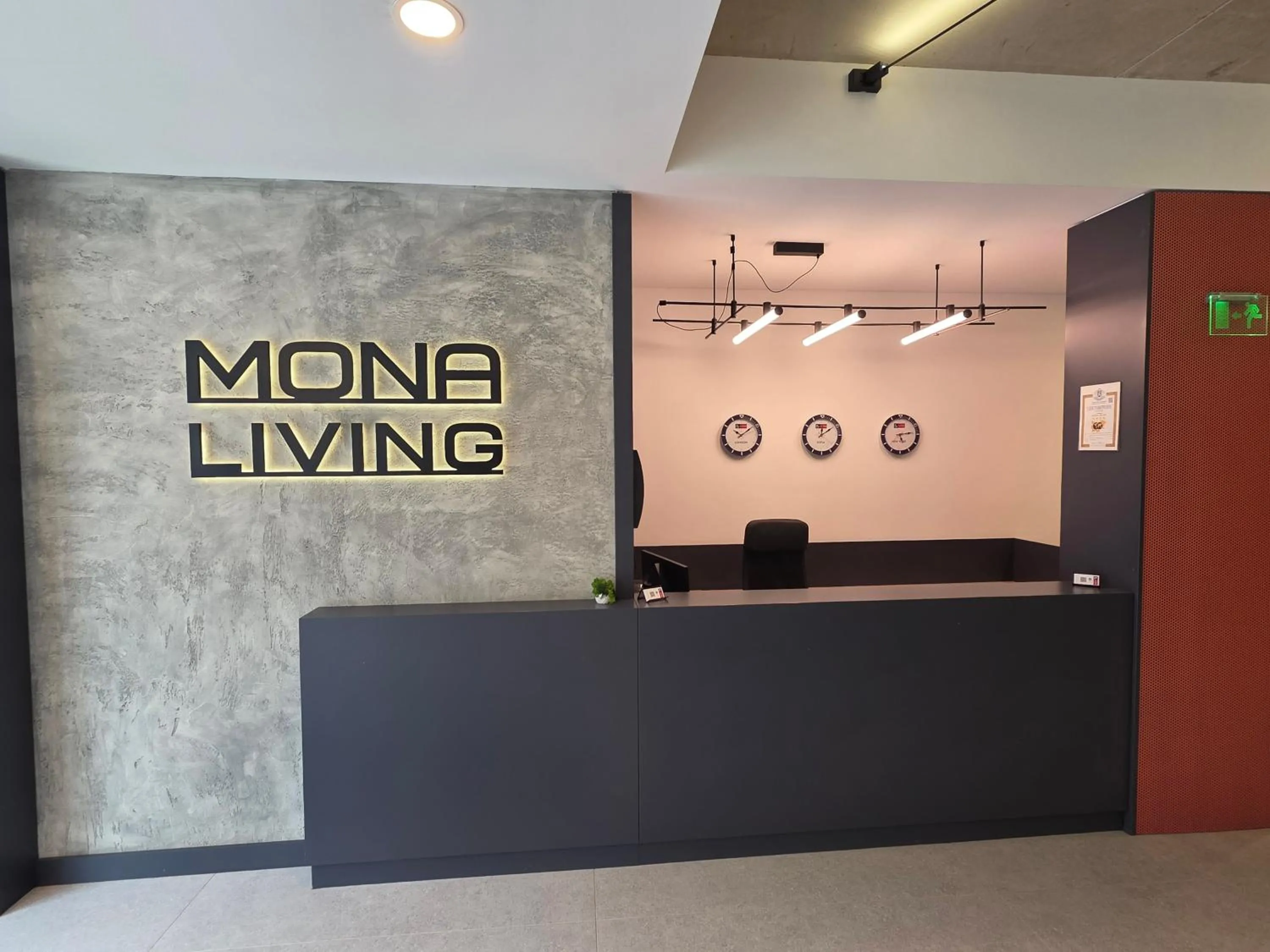Mona Living