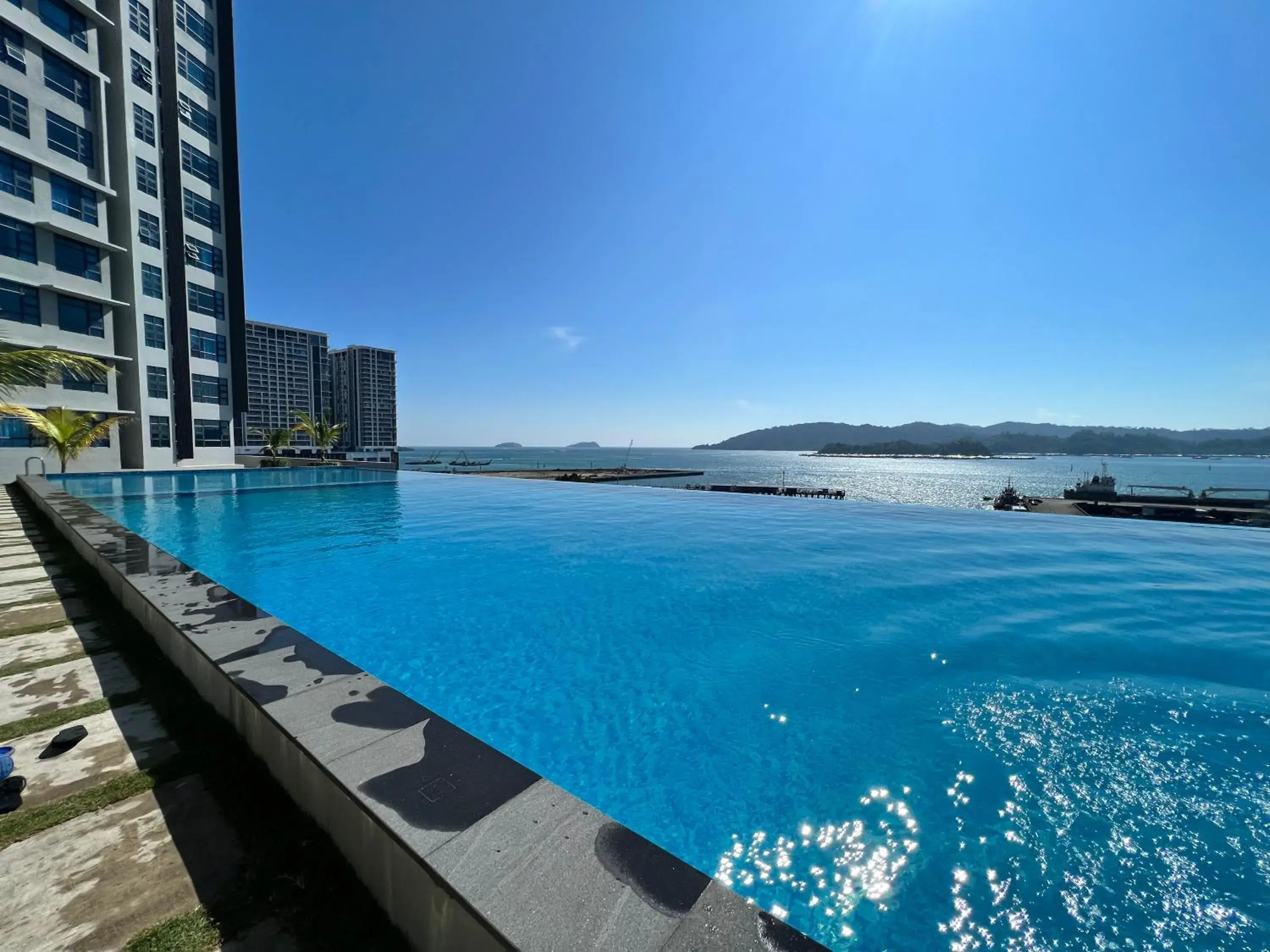 Sea view in Margo Home - Jesselton Quay Sea view in Margo Home - Jesselton Quay