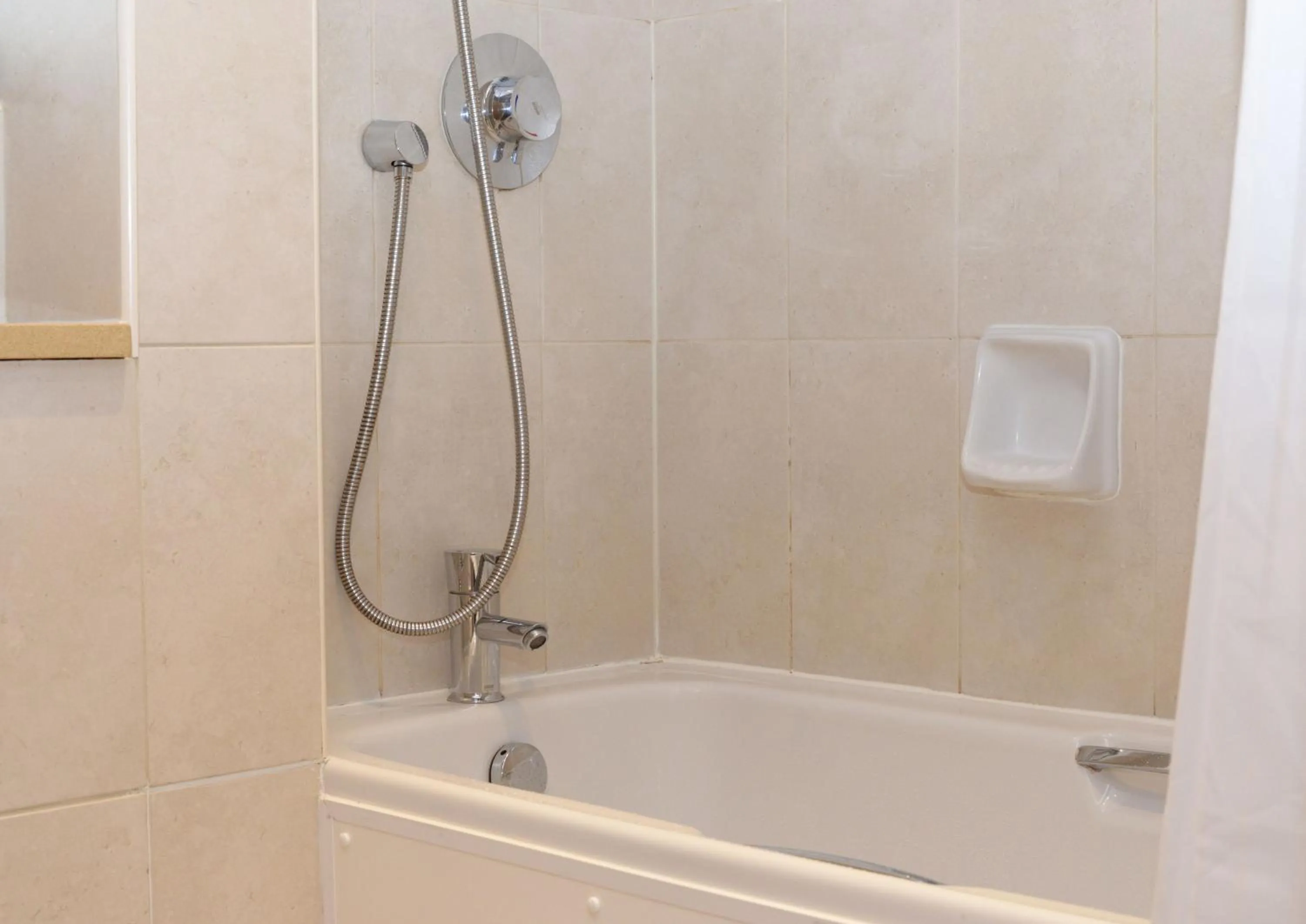 Bathroom in The Waterloo Hotel