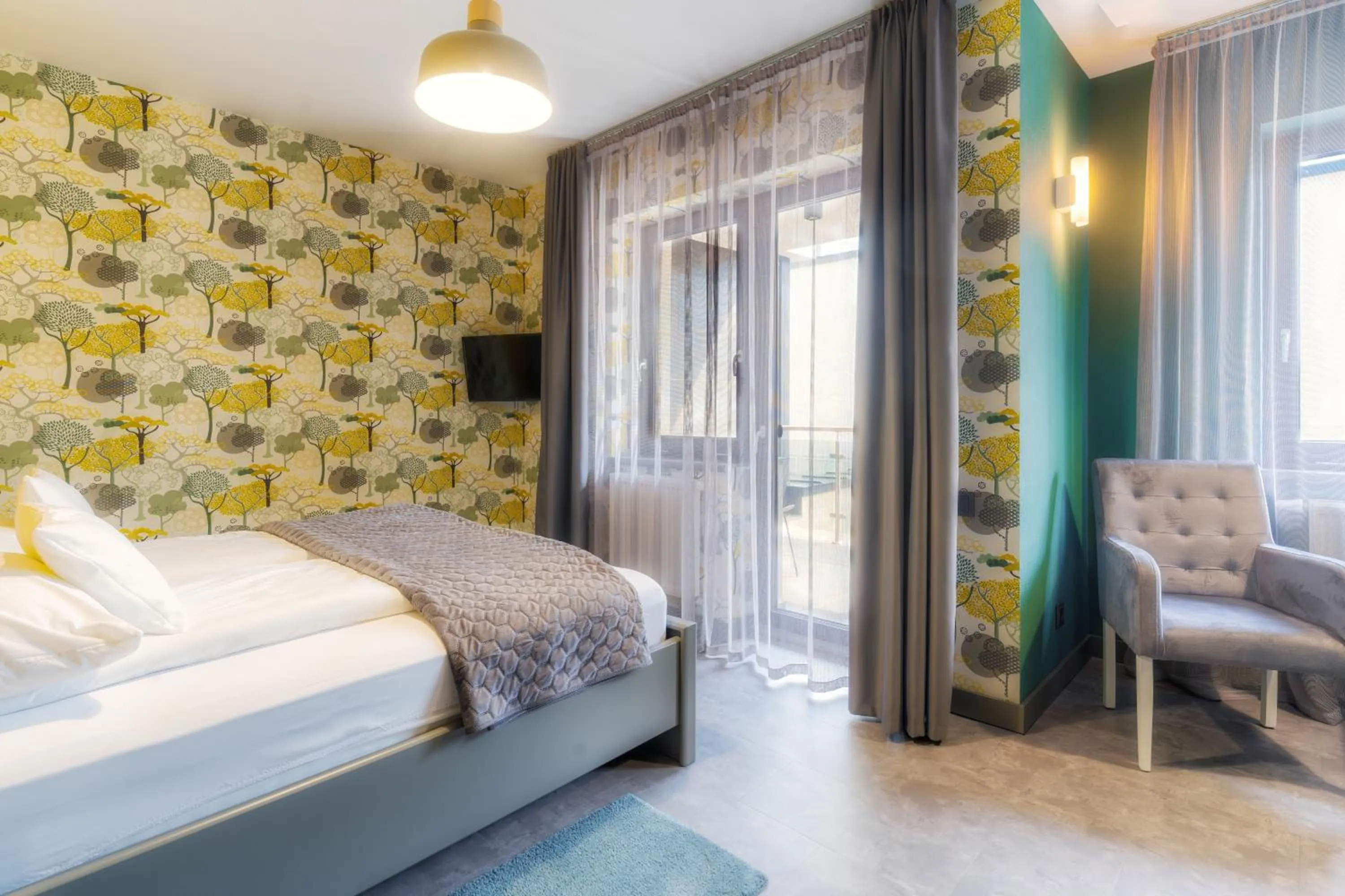 Bed in Ikonik Spa Hotel