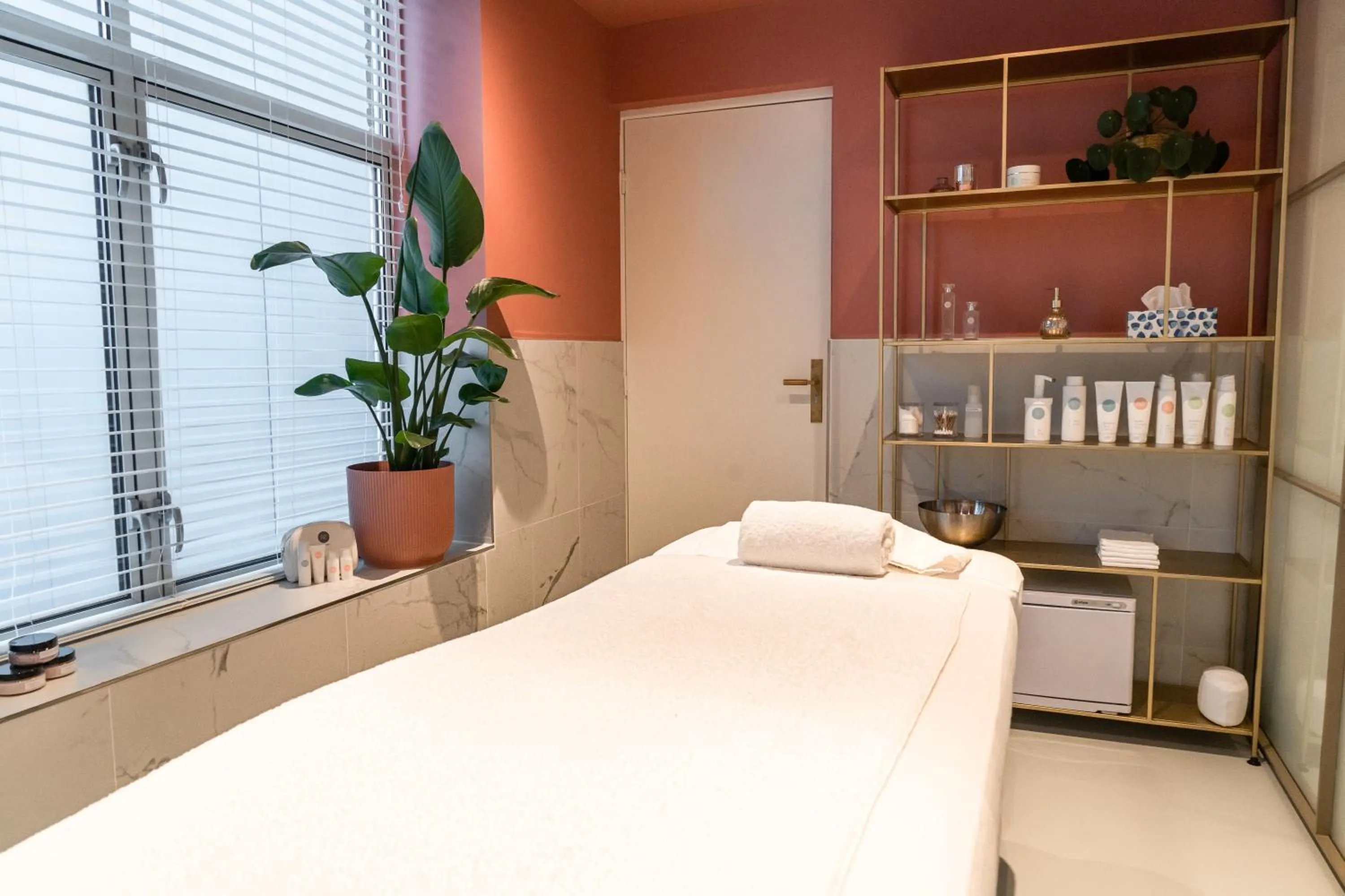 Sauna, Bed in City Hotel Haarhuis, World Hotels Crafted Collection