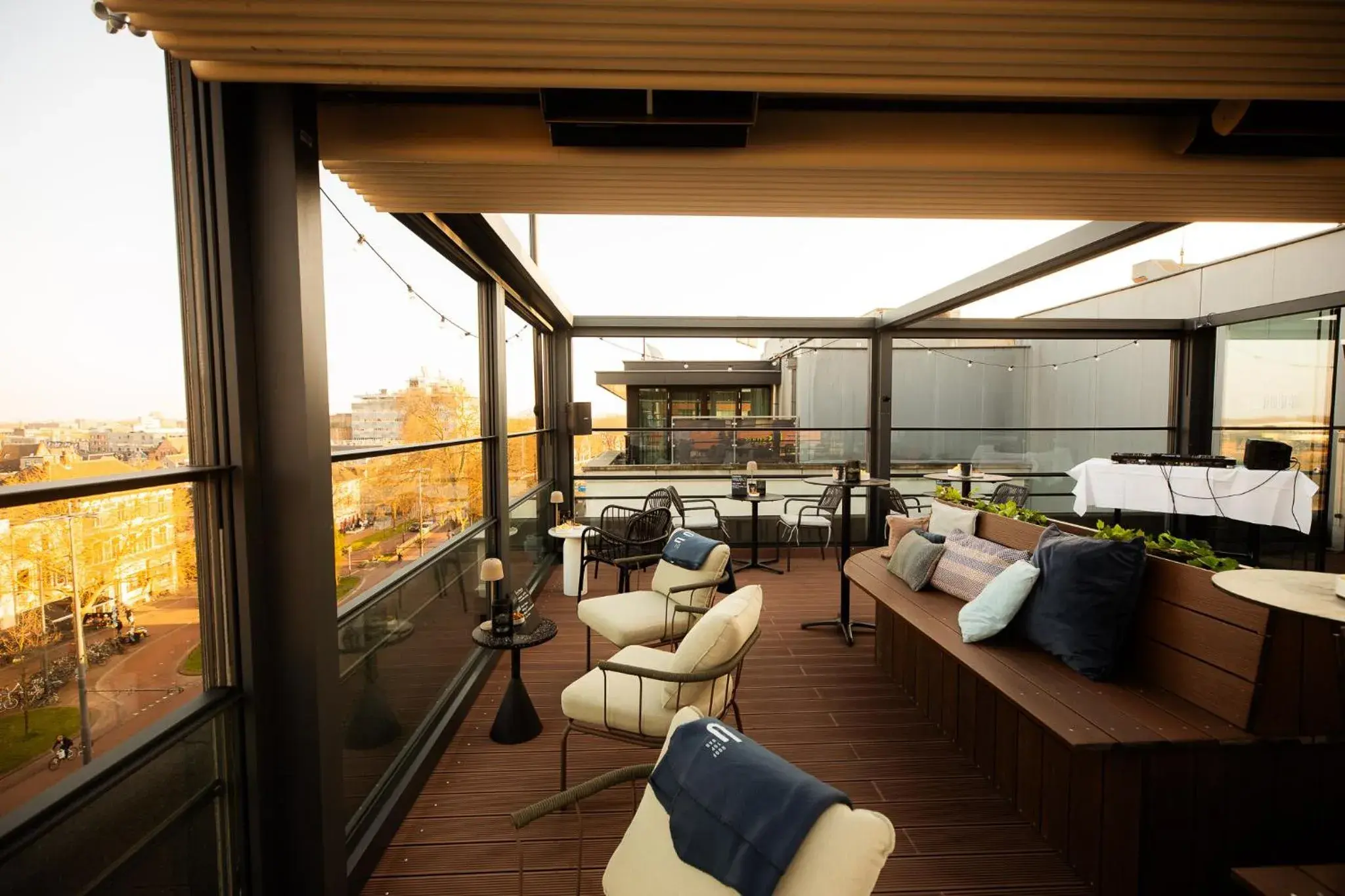 Lounge or bar in City Hotel Haarhuis, World Hotels Crafted Collection Lounge or bar in City Hotel Haarhuis, World Hotels Crafted Collection