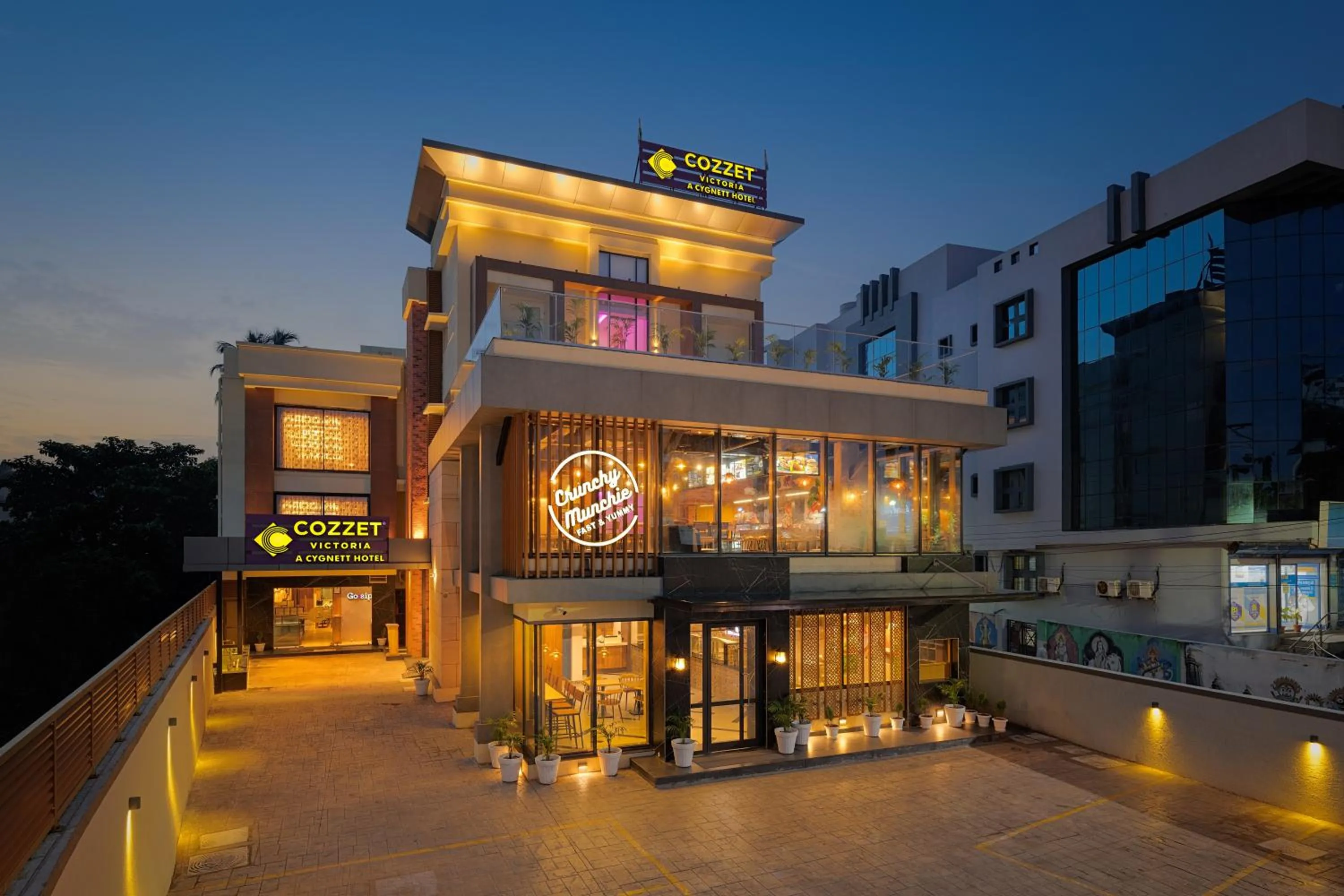 Facade/entrance in Cozzet Victoria Hotel