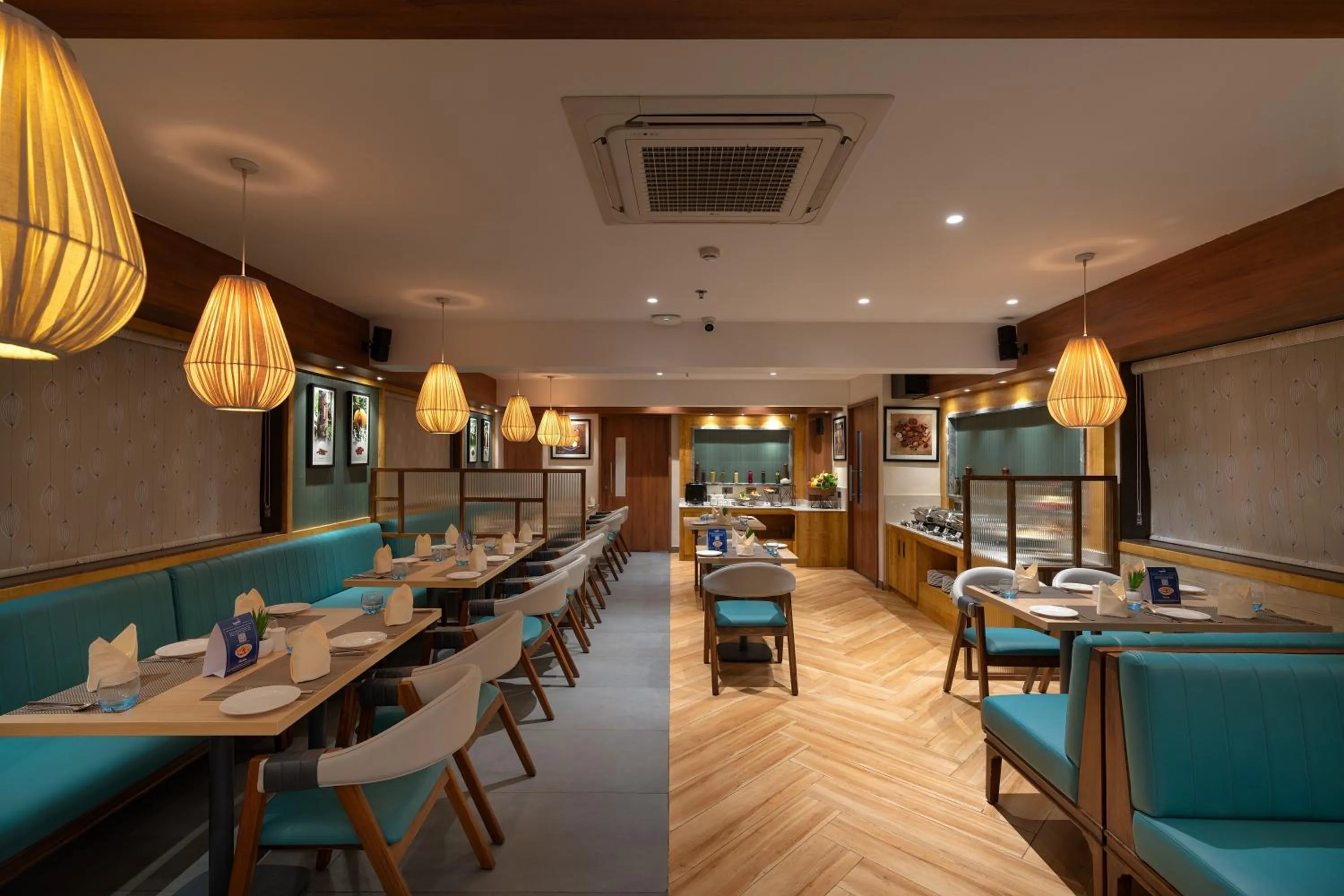 Restaurant/places to eat in Cozzet Victoria Hotel