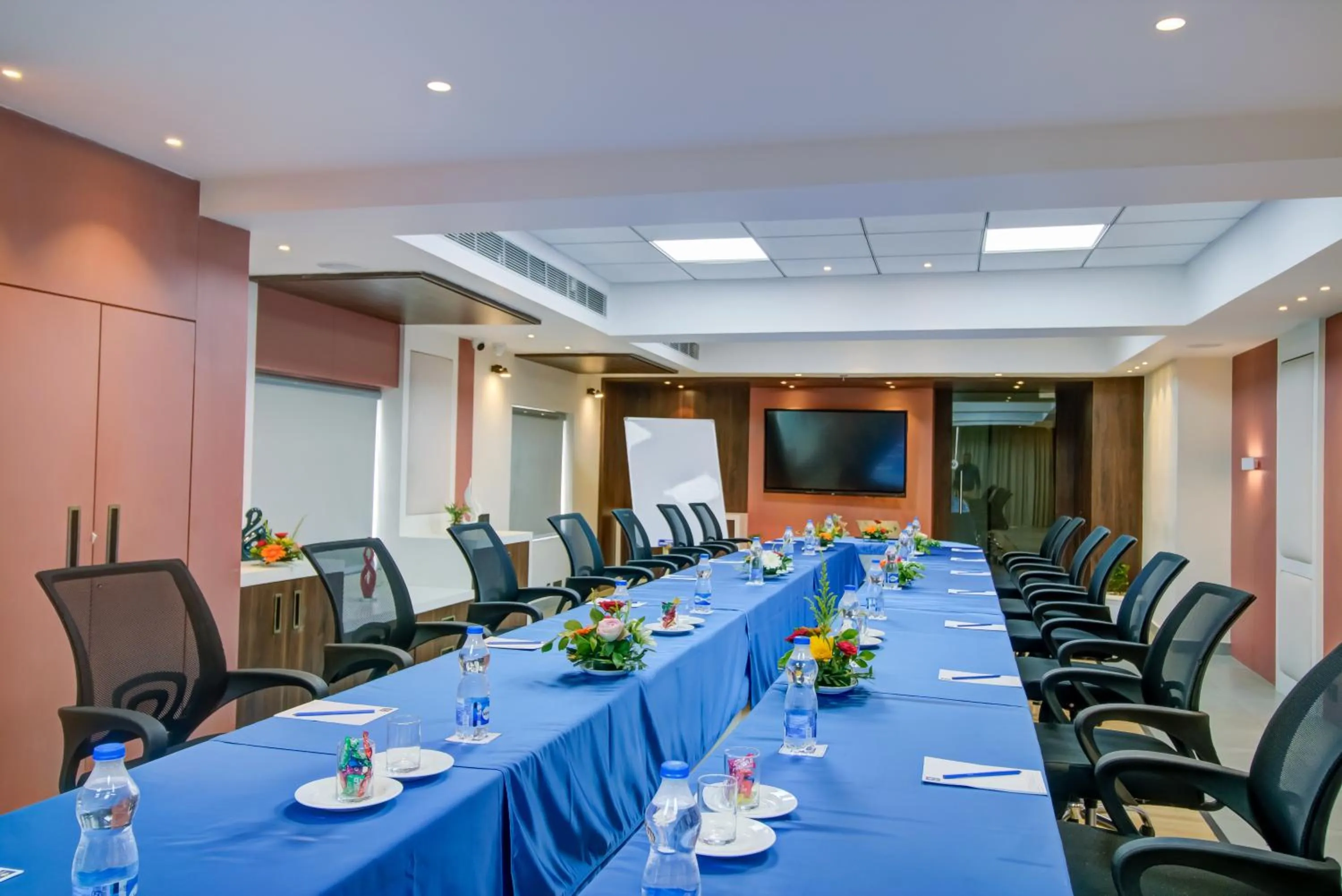 Cozzet Victoria Hotel