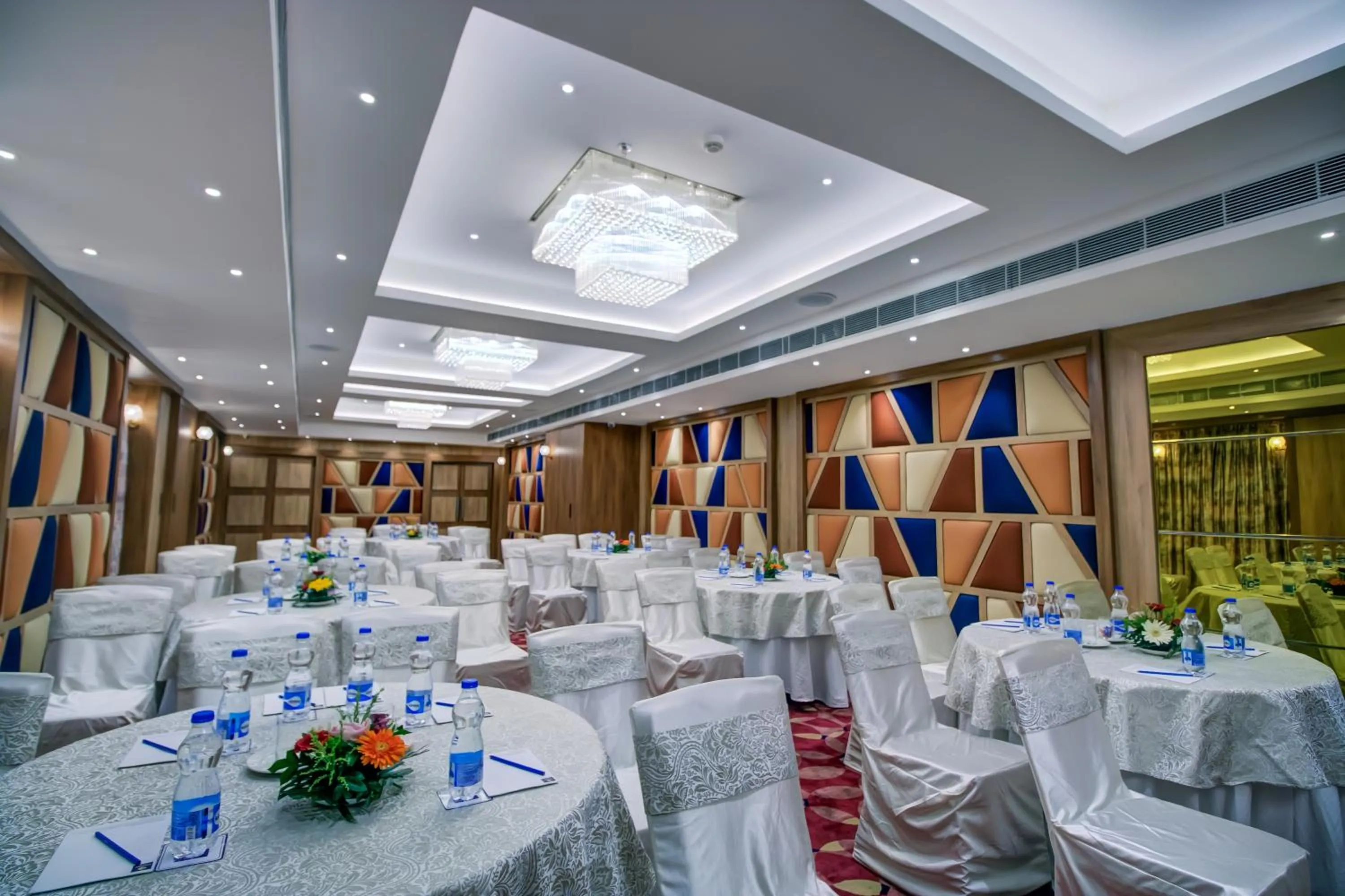 Cozzet Victoria Hotel